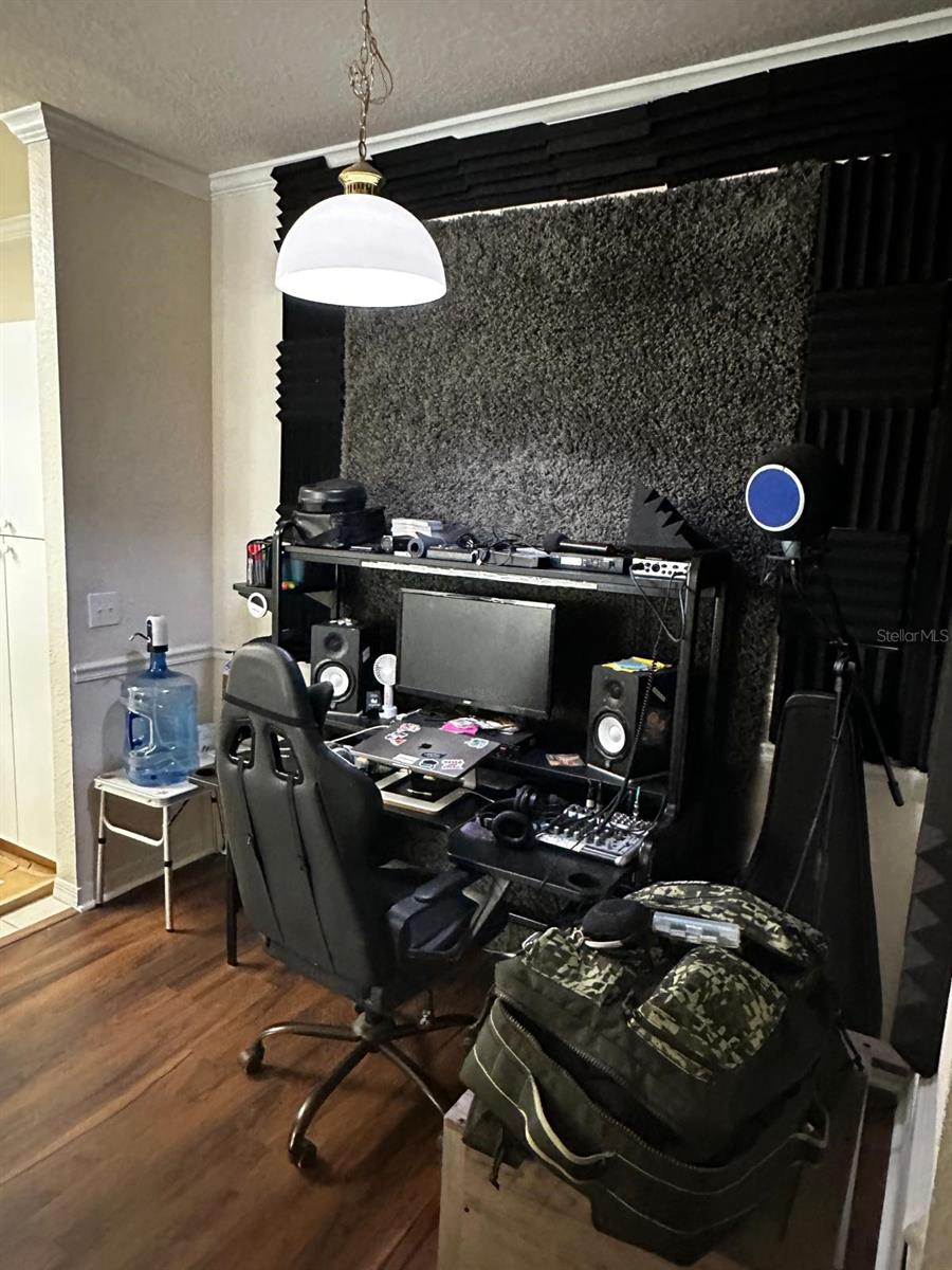Photo 4