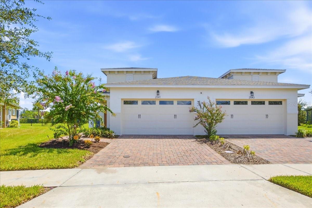 2541 YELLOW BRICK ROAD