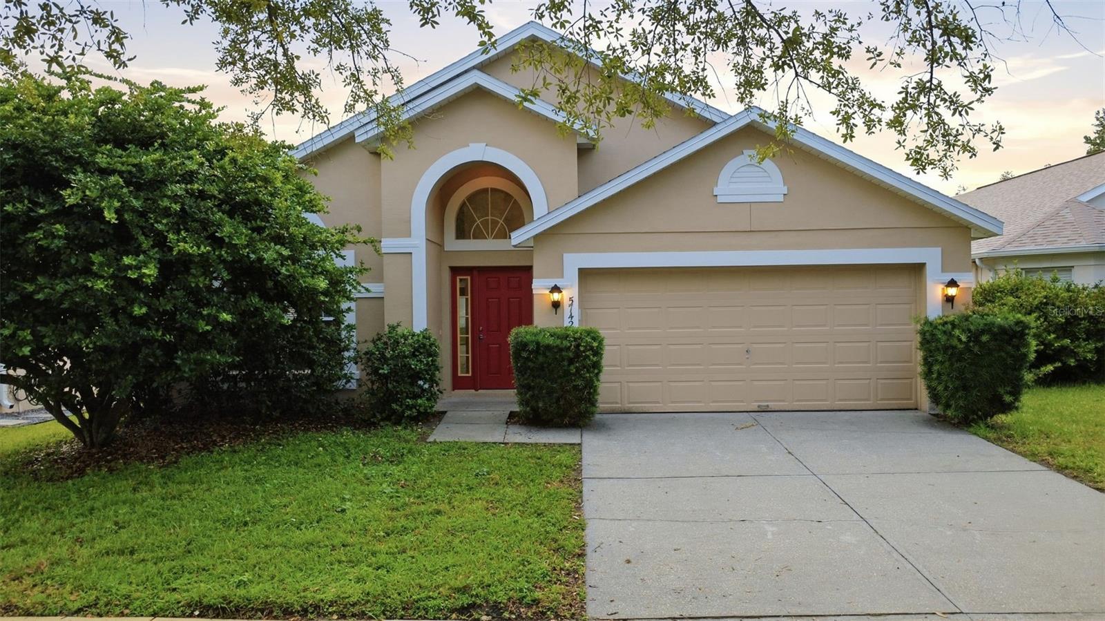Listing photo 1 for 5742 Essex Isle Dr