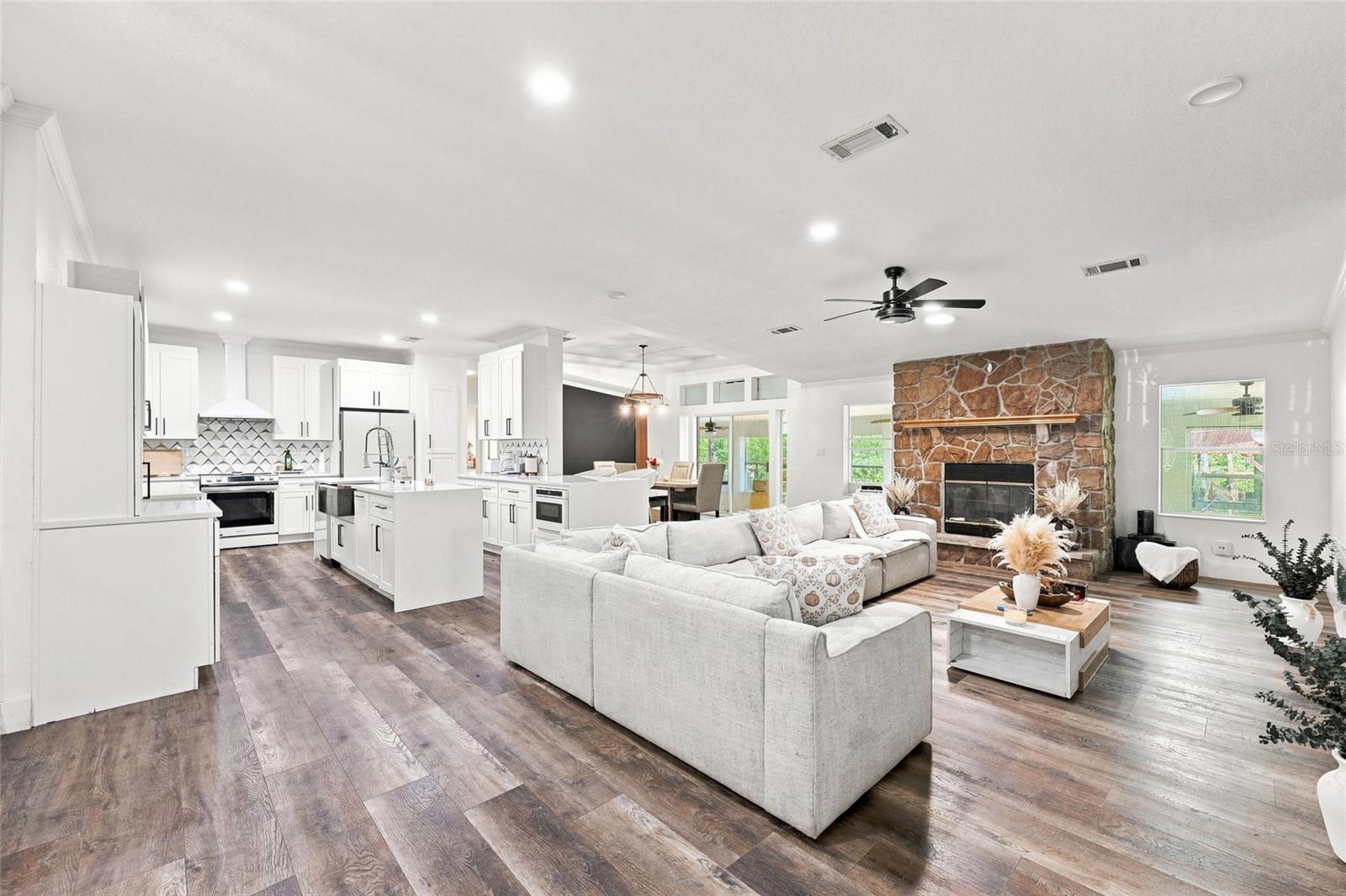 16111 SUNFLOWER TRAIL
