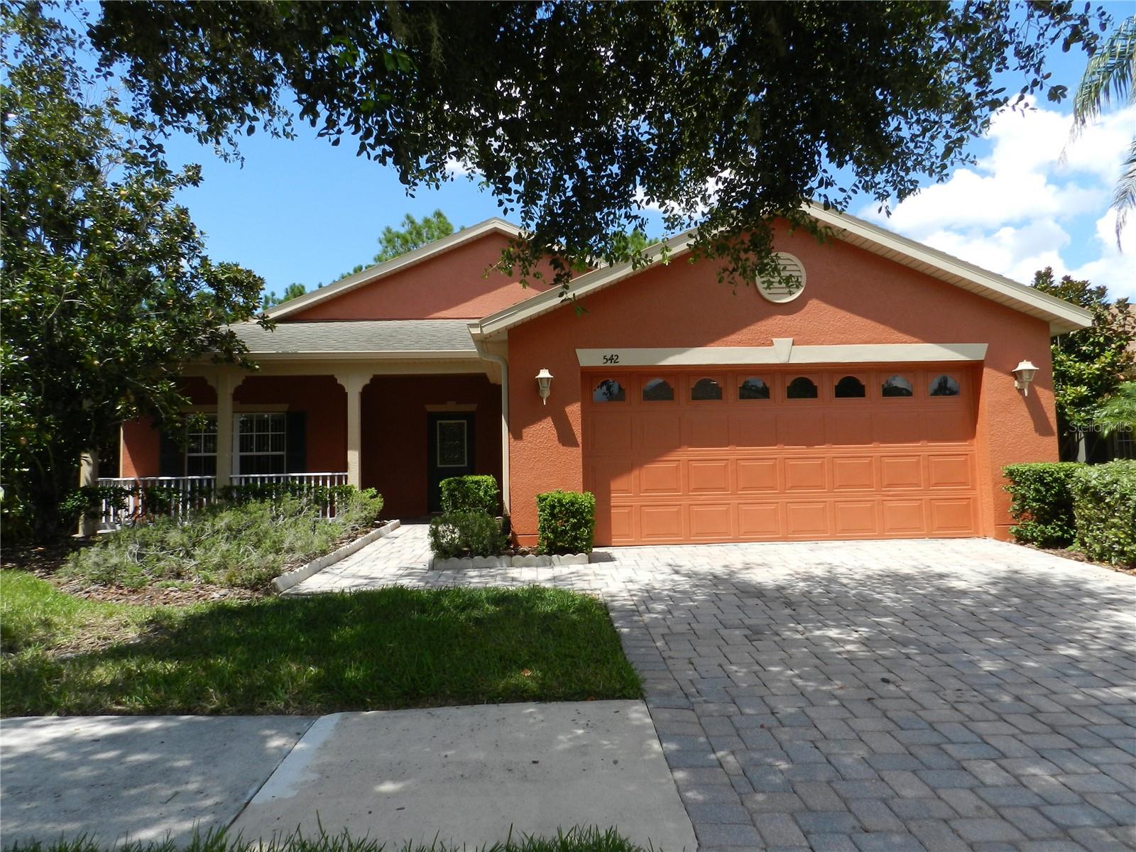 Listing photo 1 for 542 Portofino Dr