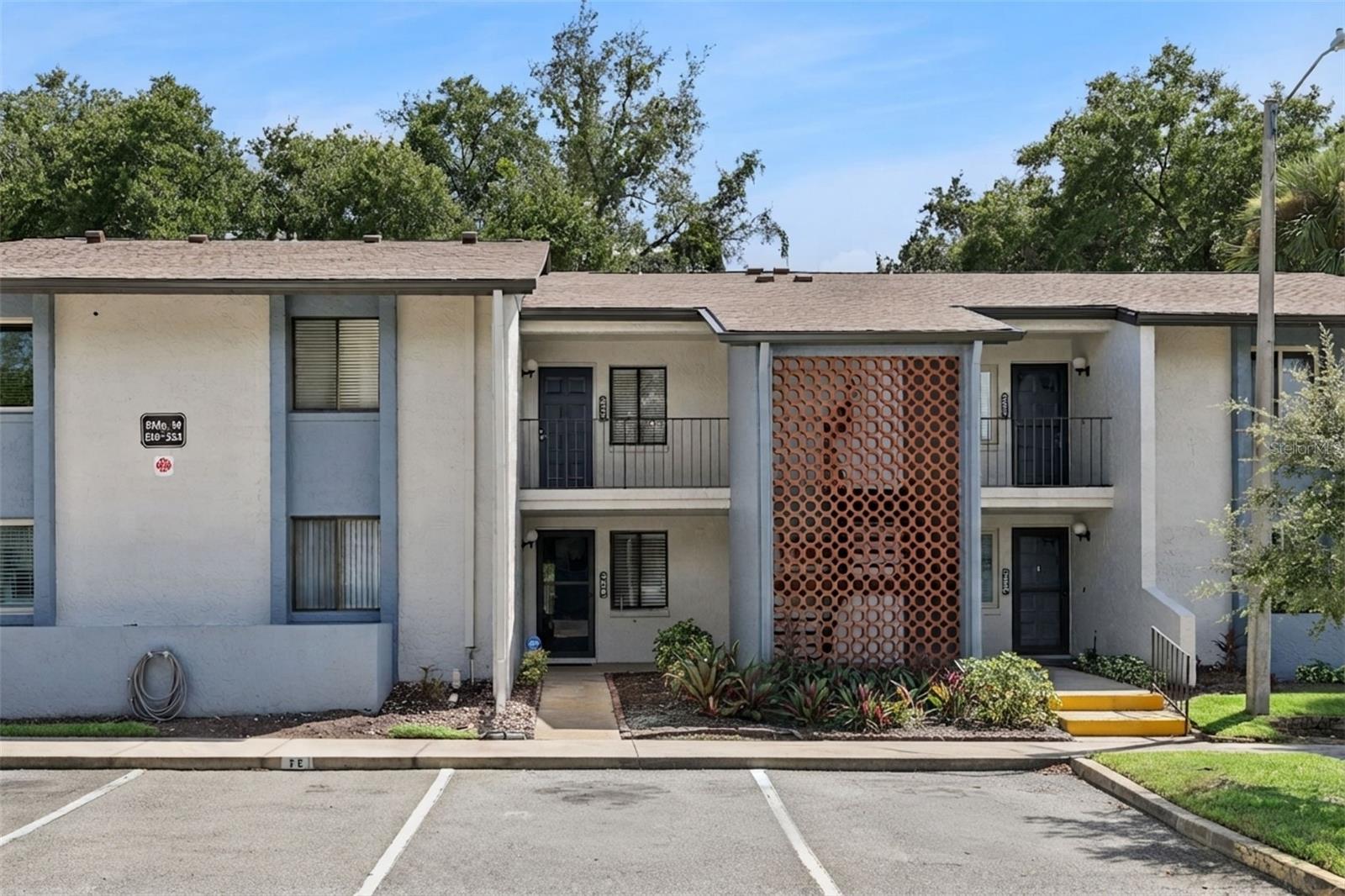 16 ESCONDIDO CIRCLE Unit 221