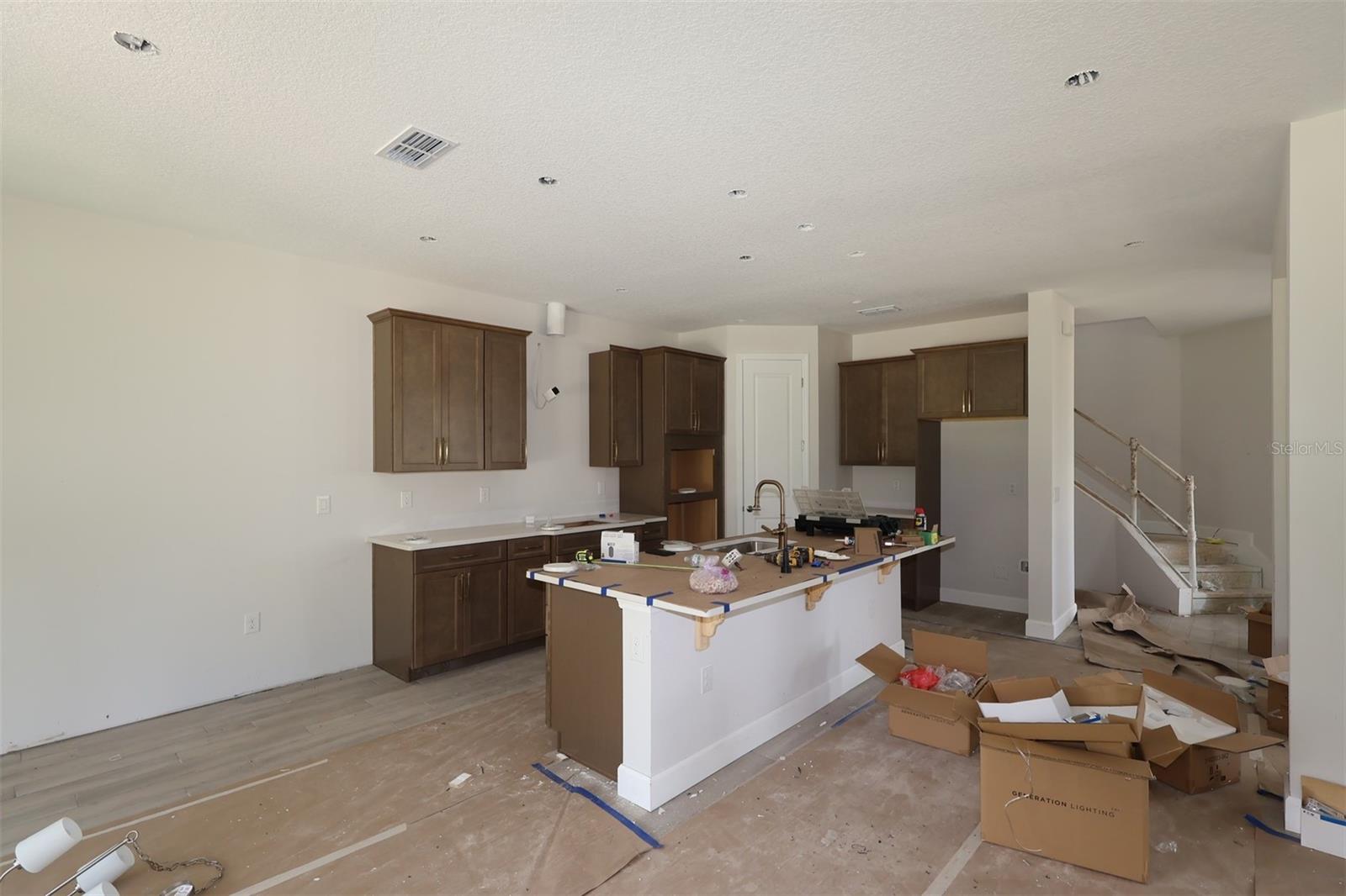 Listing photo 3 for 2879 Sweetgrass Ln