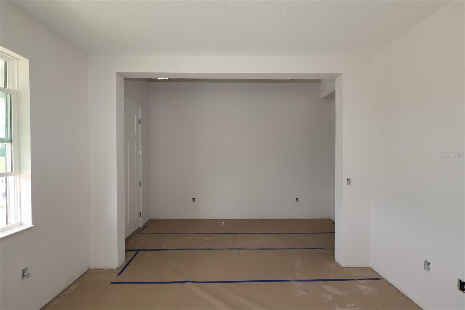 Listing photo 3 for 2873 Sweetgrass Ln