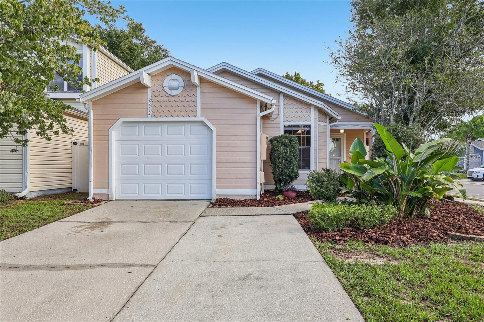 2212 FAXTON COURT