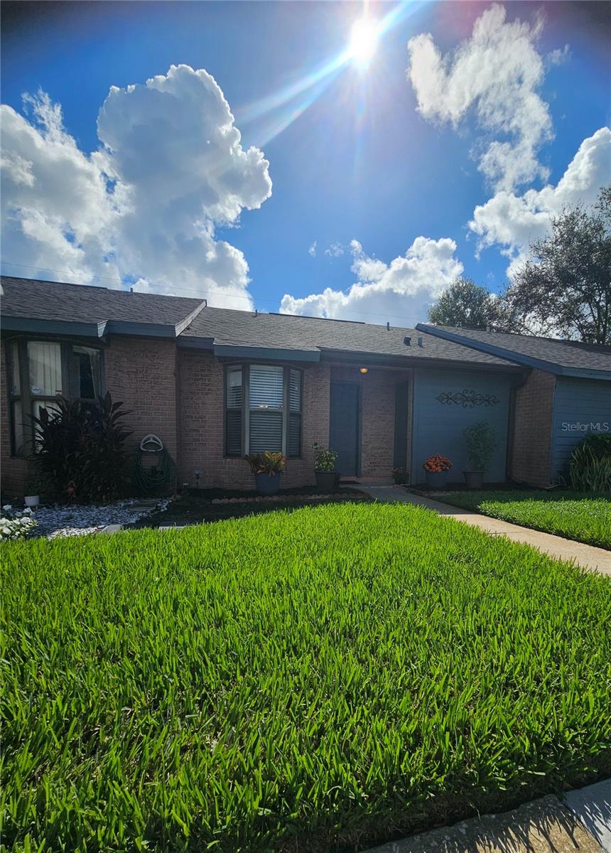 2510 KING OAK CIRCLE