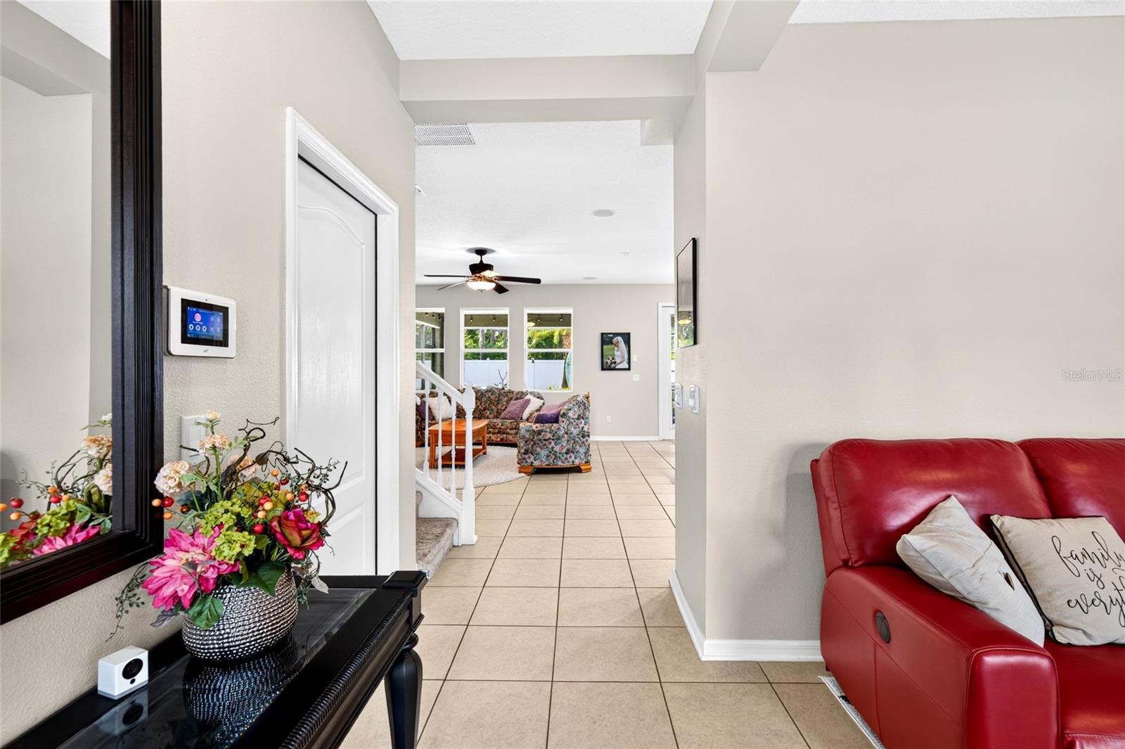 Listing photo 3 for 2586 Plumadore Dr