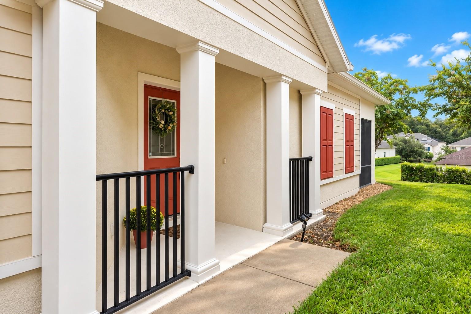 Listing photo 3 for 21707 Belgian Ct