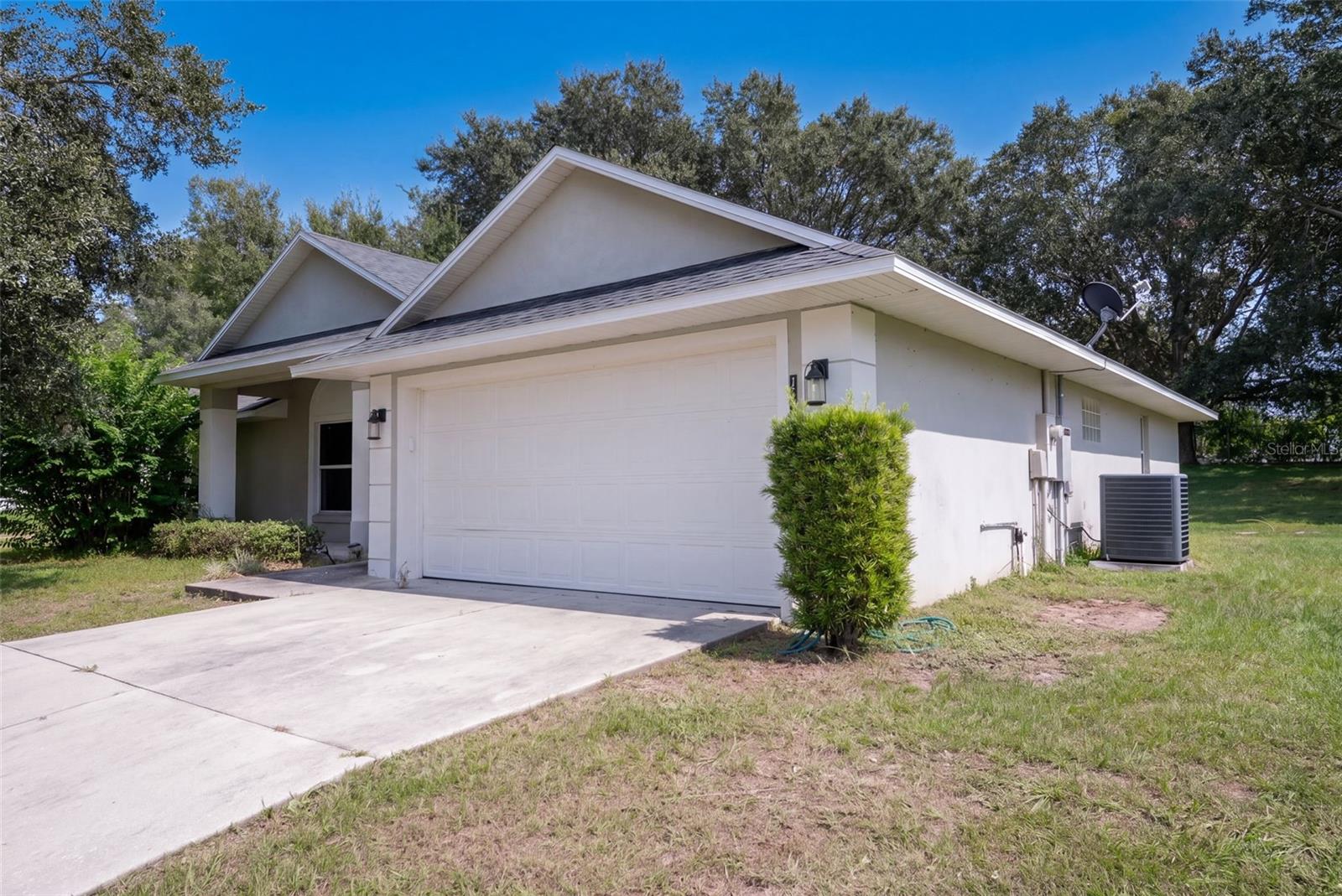 Listing photo 1 for 11516 Grand Bay Blvd