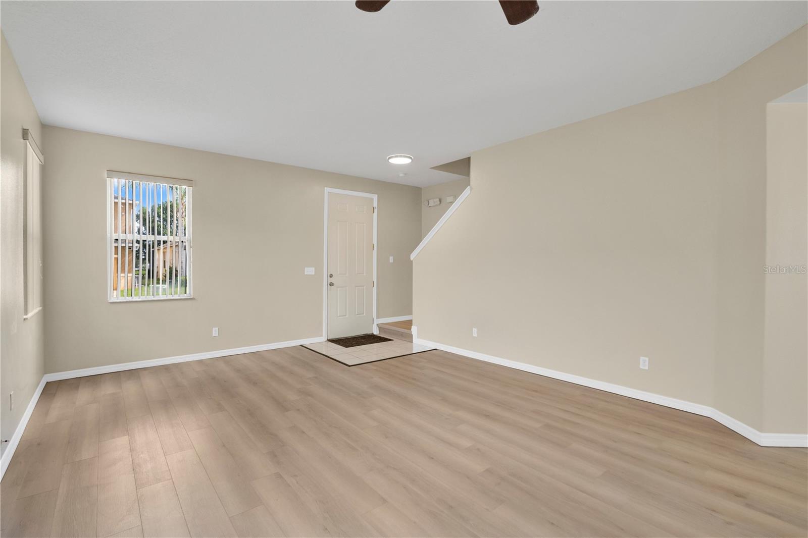 Listing photo 3 for 822 Kettering Rd