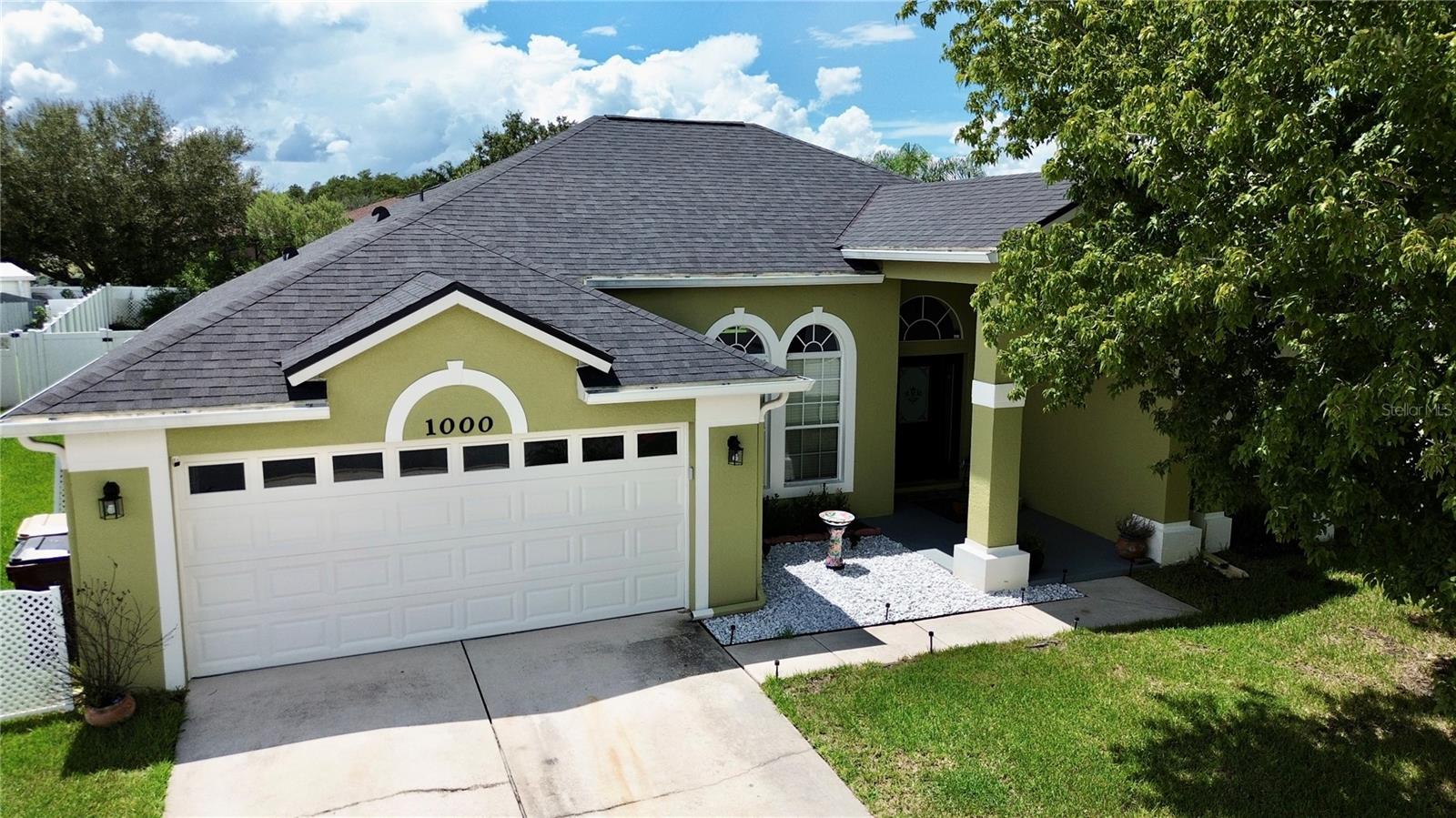1000 SENECA TRAIL