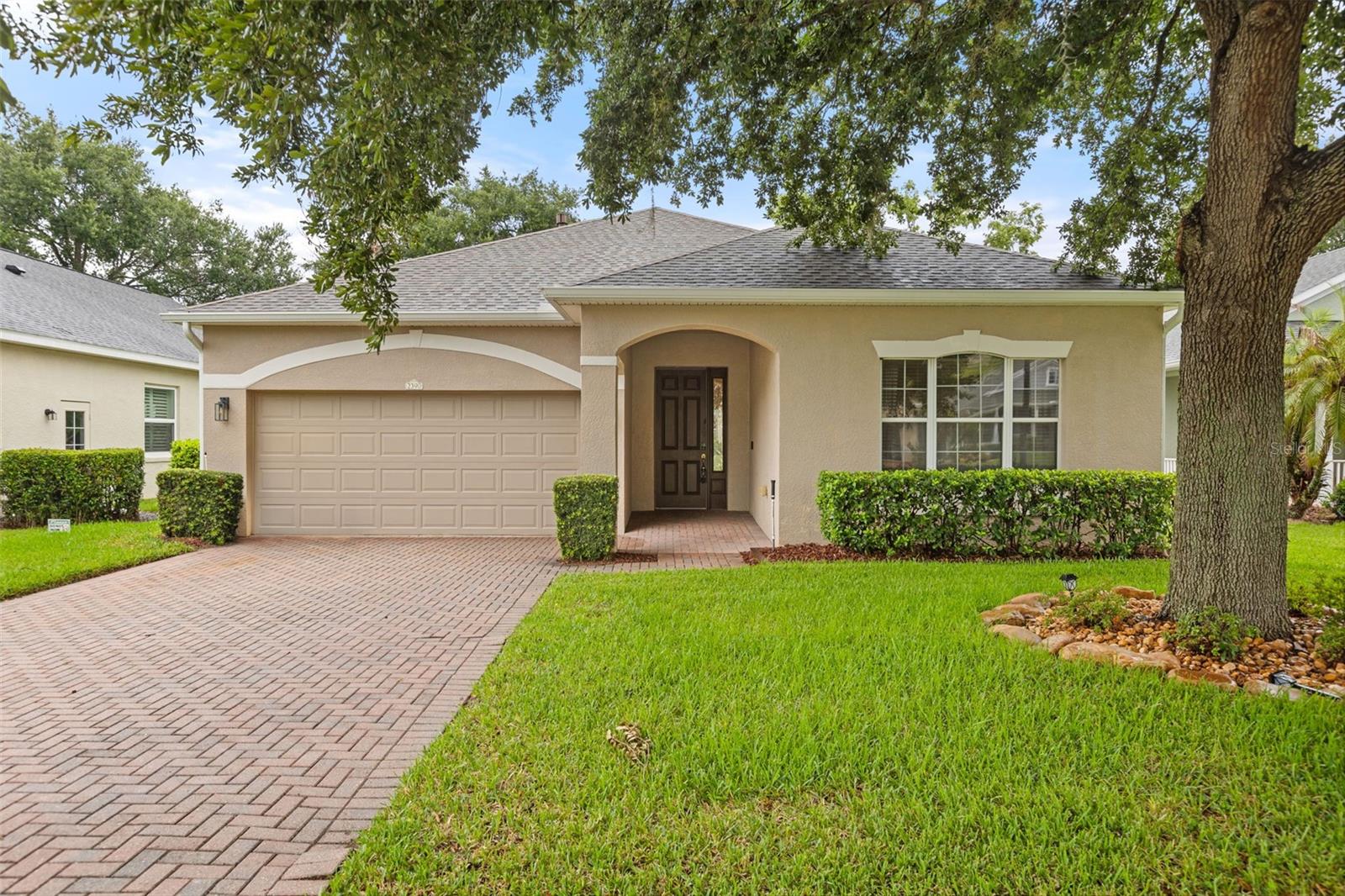 Listing photo for 2390 Caledonian St