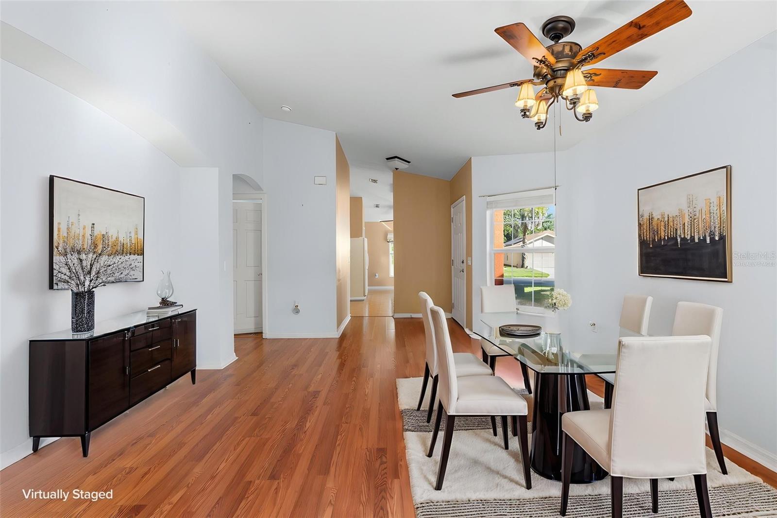 Listing photo 3 for 566 Vineyard Way