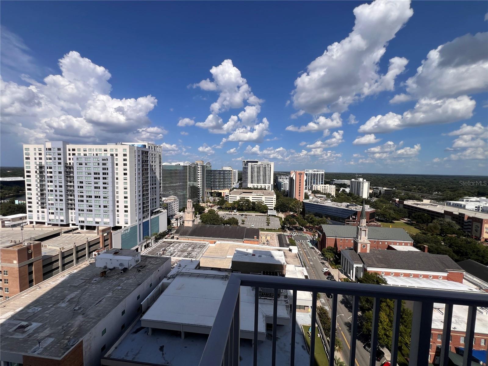 Listing photo 3 for 155 S Court Ave #1505