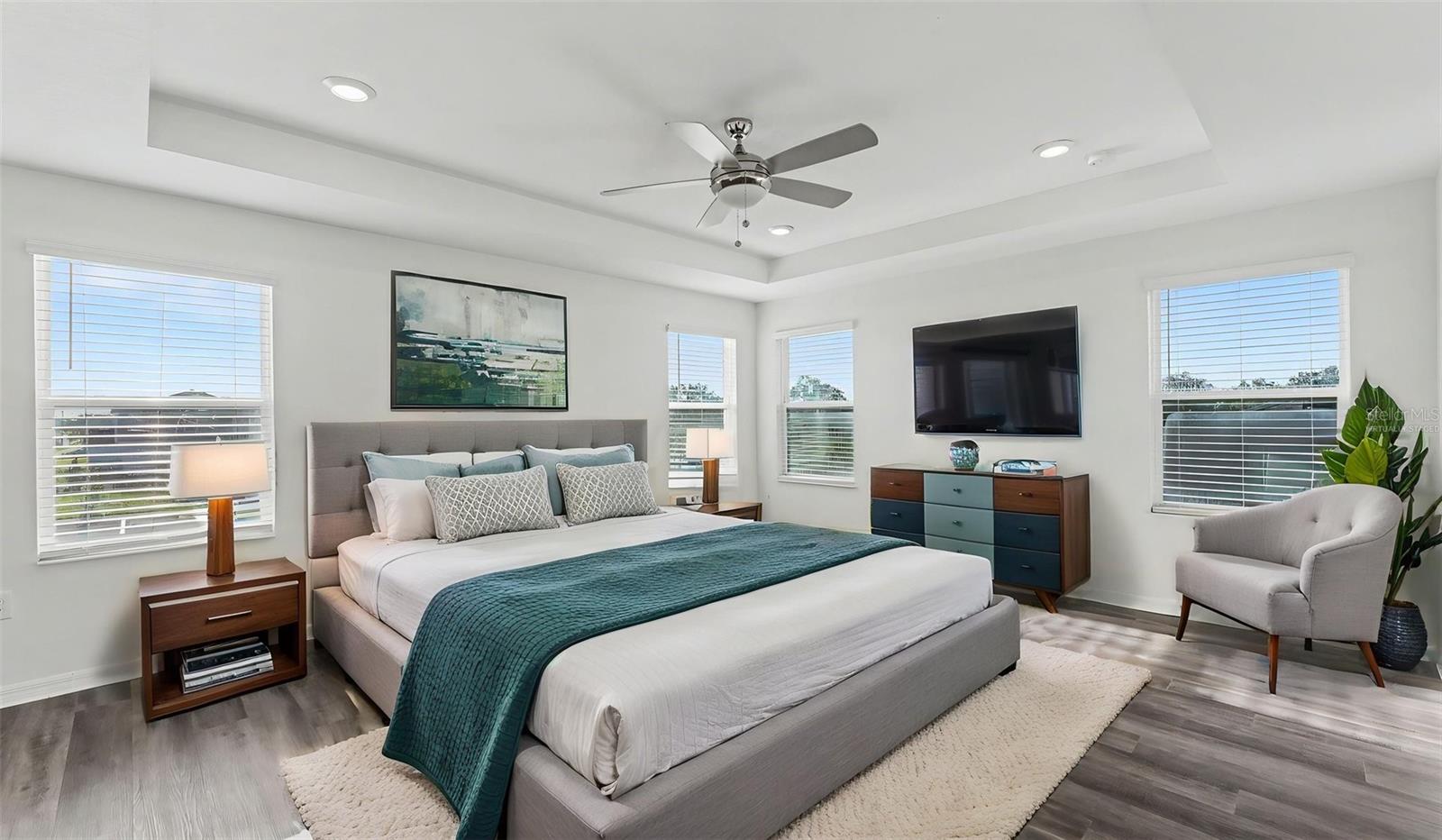 Listing photo 3 for 200 Summerlin Loop