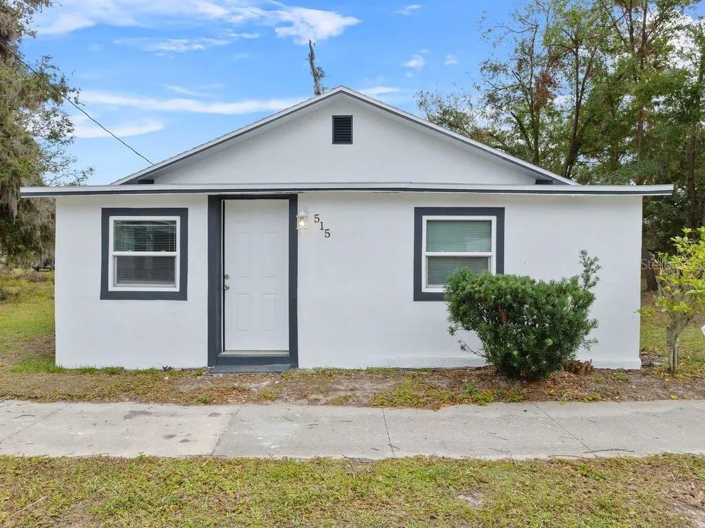 Listing photo 1 for 515 S Charleston Ave