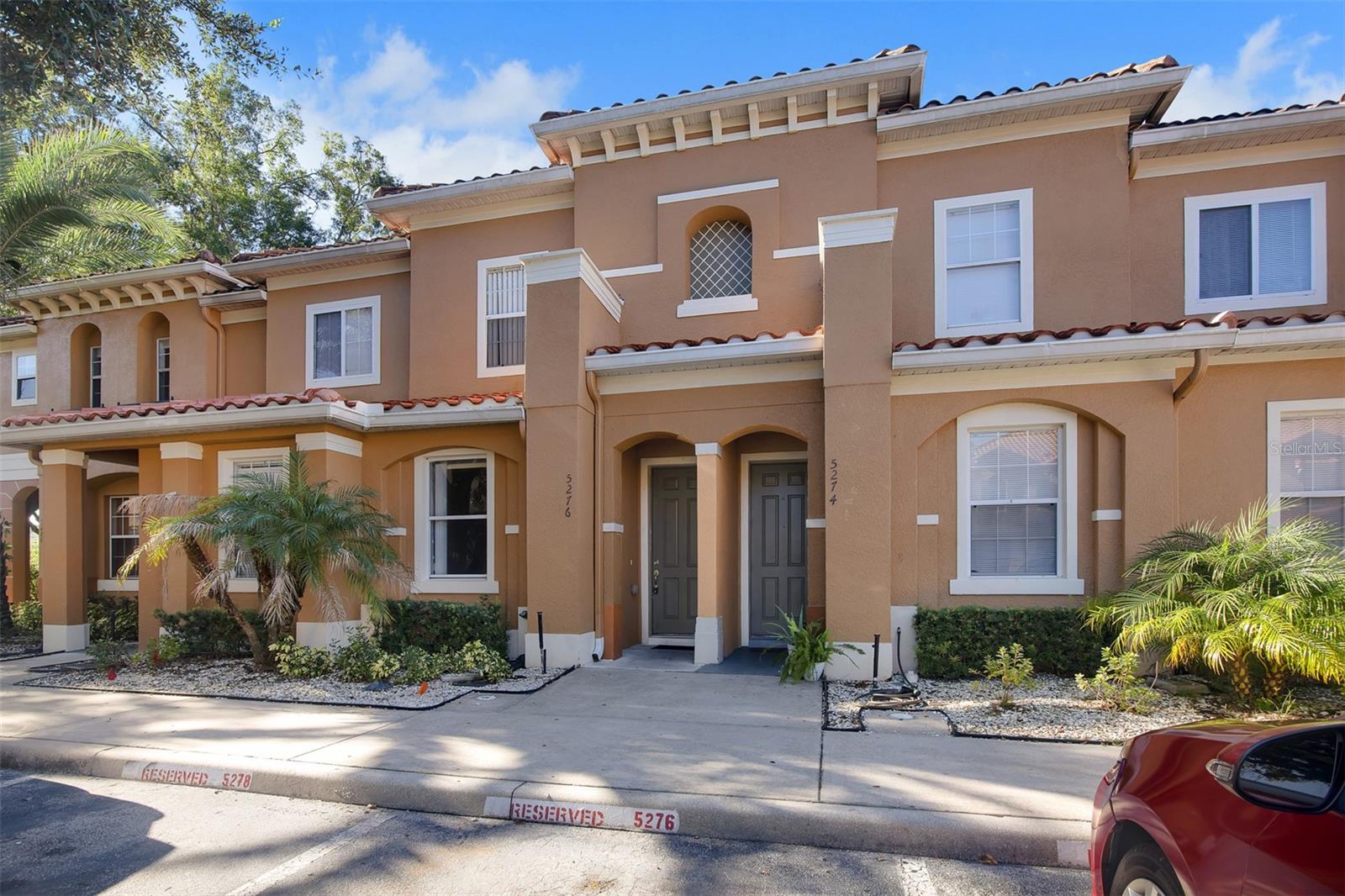 5276 PARADISE CAY CIRCLE