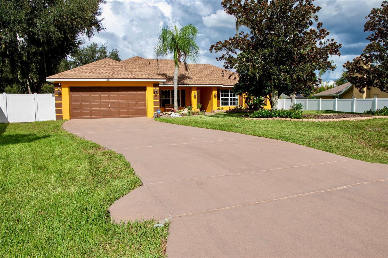 Listing photo 1 for 6093 Velvet Loop
