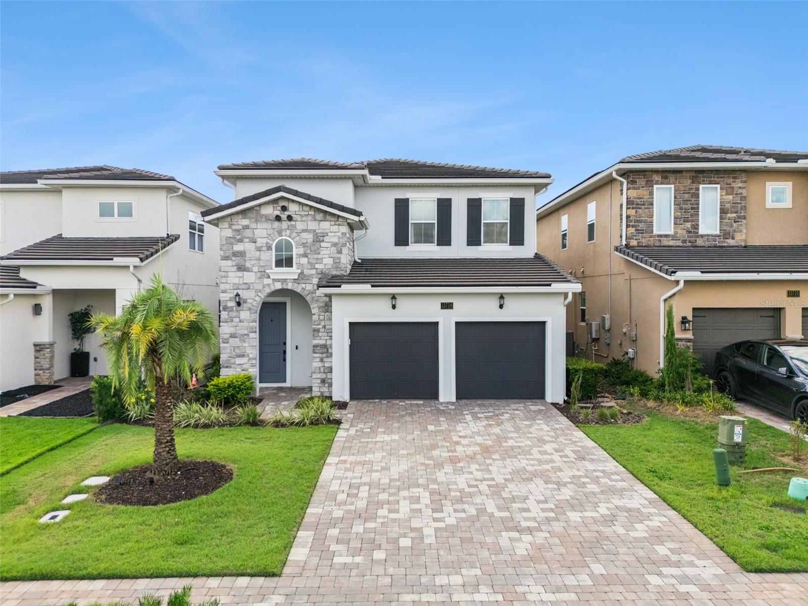 Listing photo for 15714 Vetta Dr