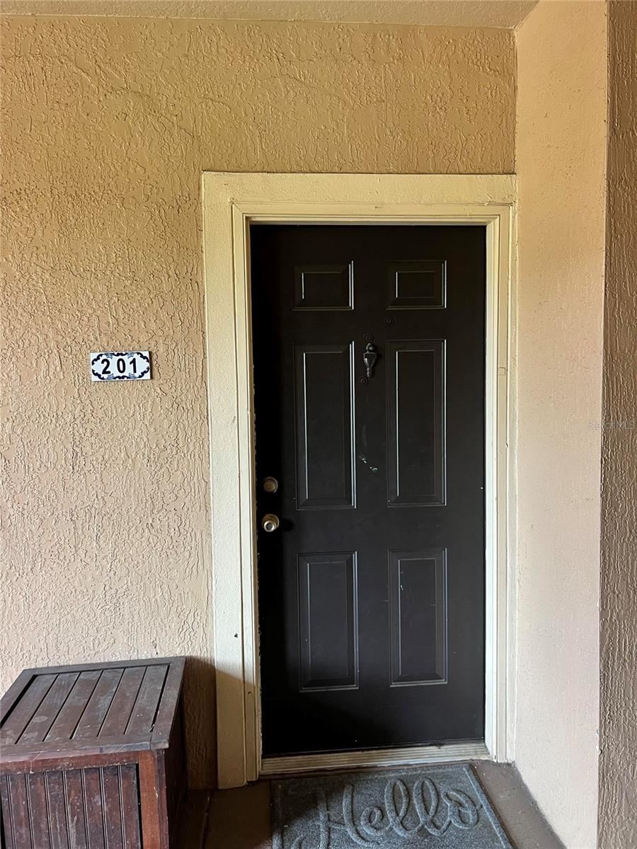 5512 METROWEST BOULEVARD Unit 12-201