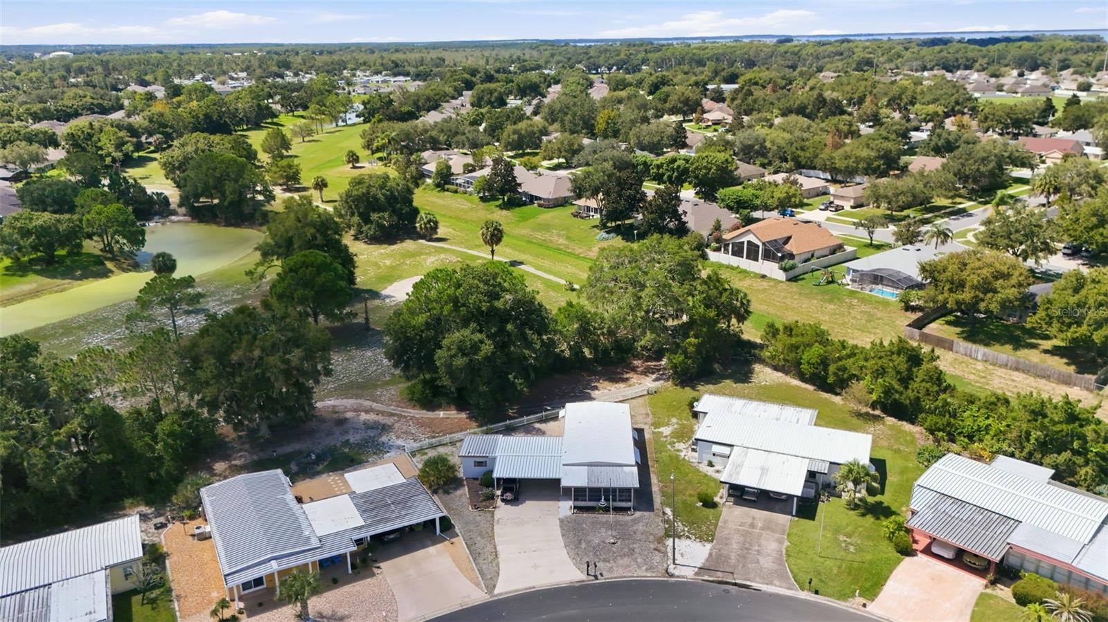 Listing photo 3 for 695 Buccaneer Blvd
