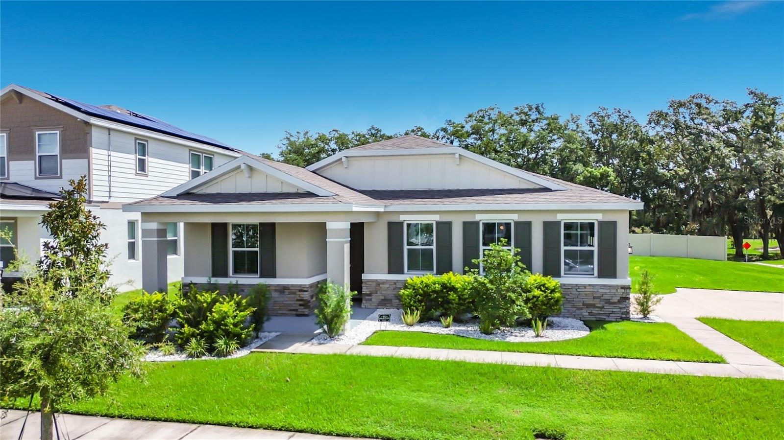 1525 ERIN BREEZE LANE