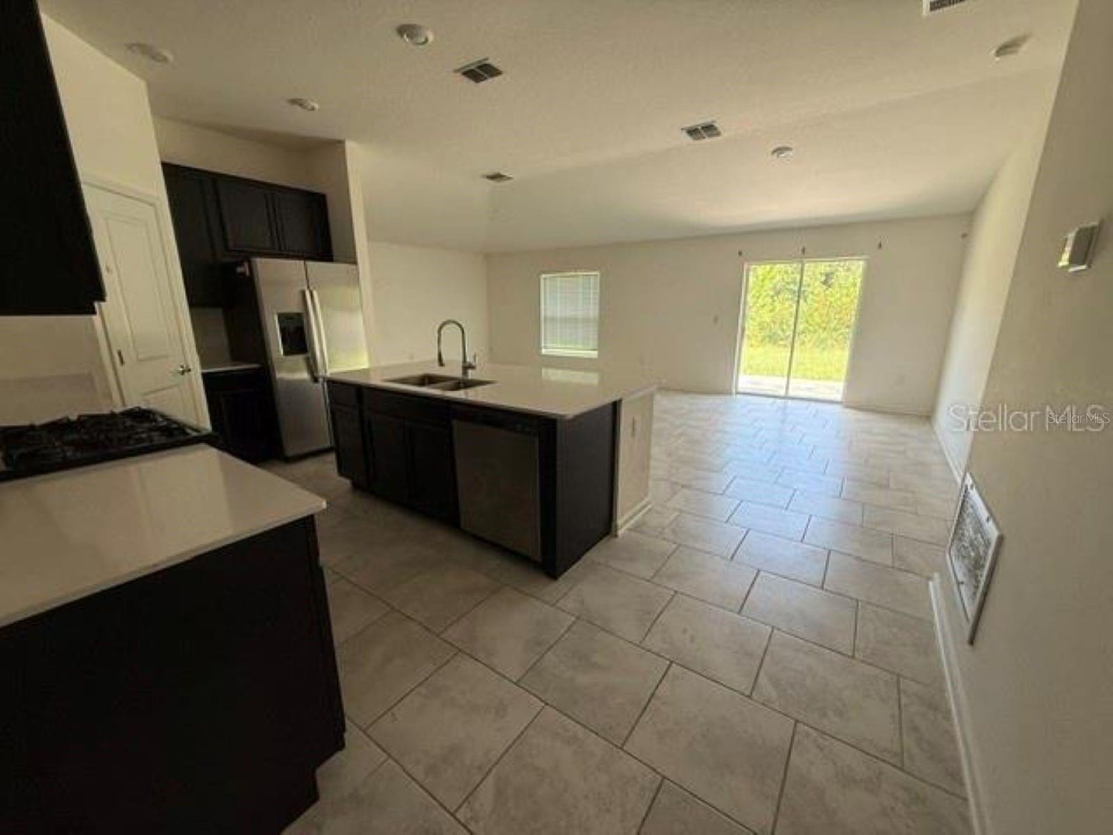 Listing photo 2 for 33576 Sky Blossom Cir