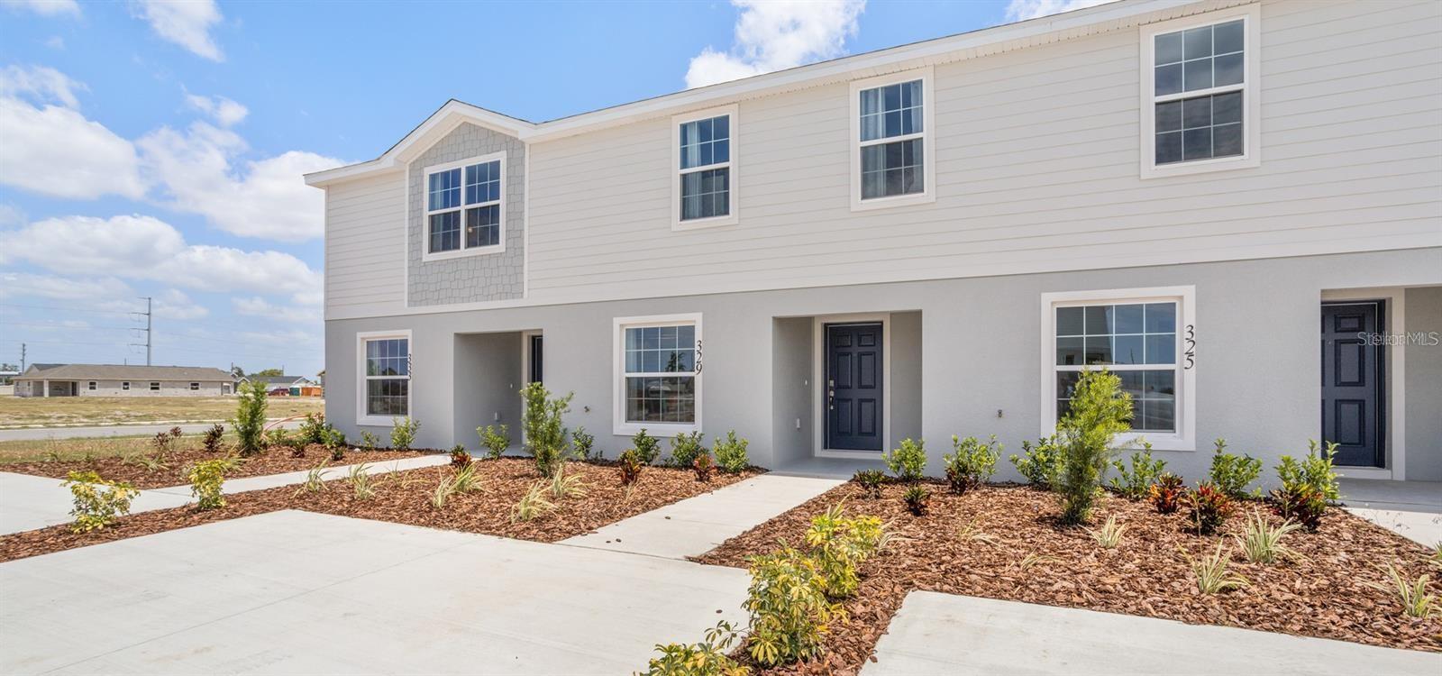 Listing photo 1 for 353 Wharf Way