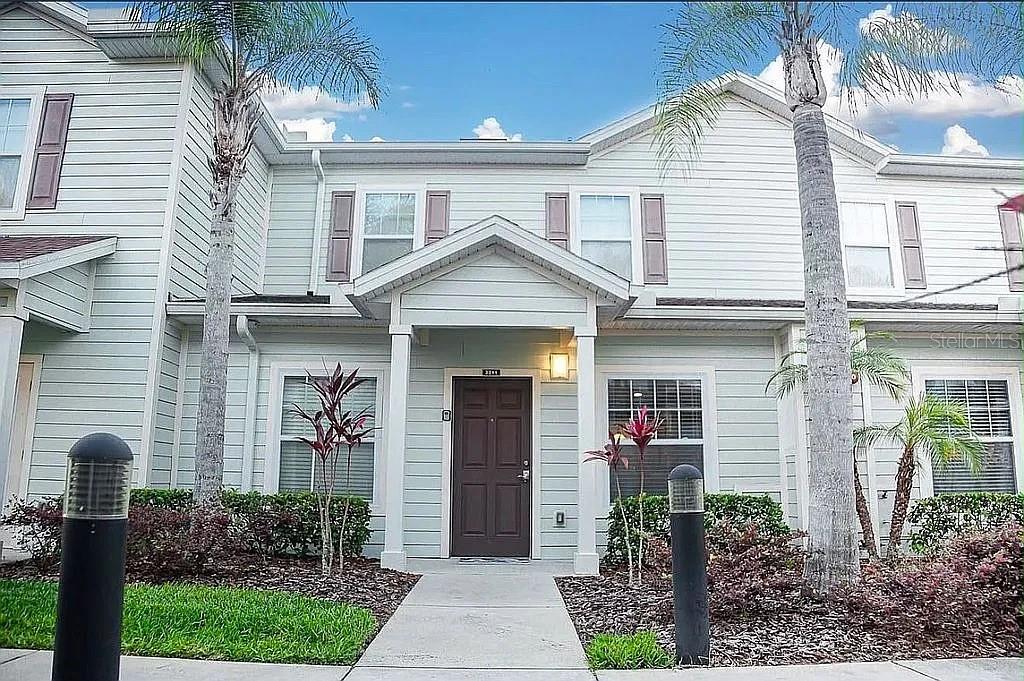 3211 GOLD LANE