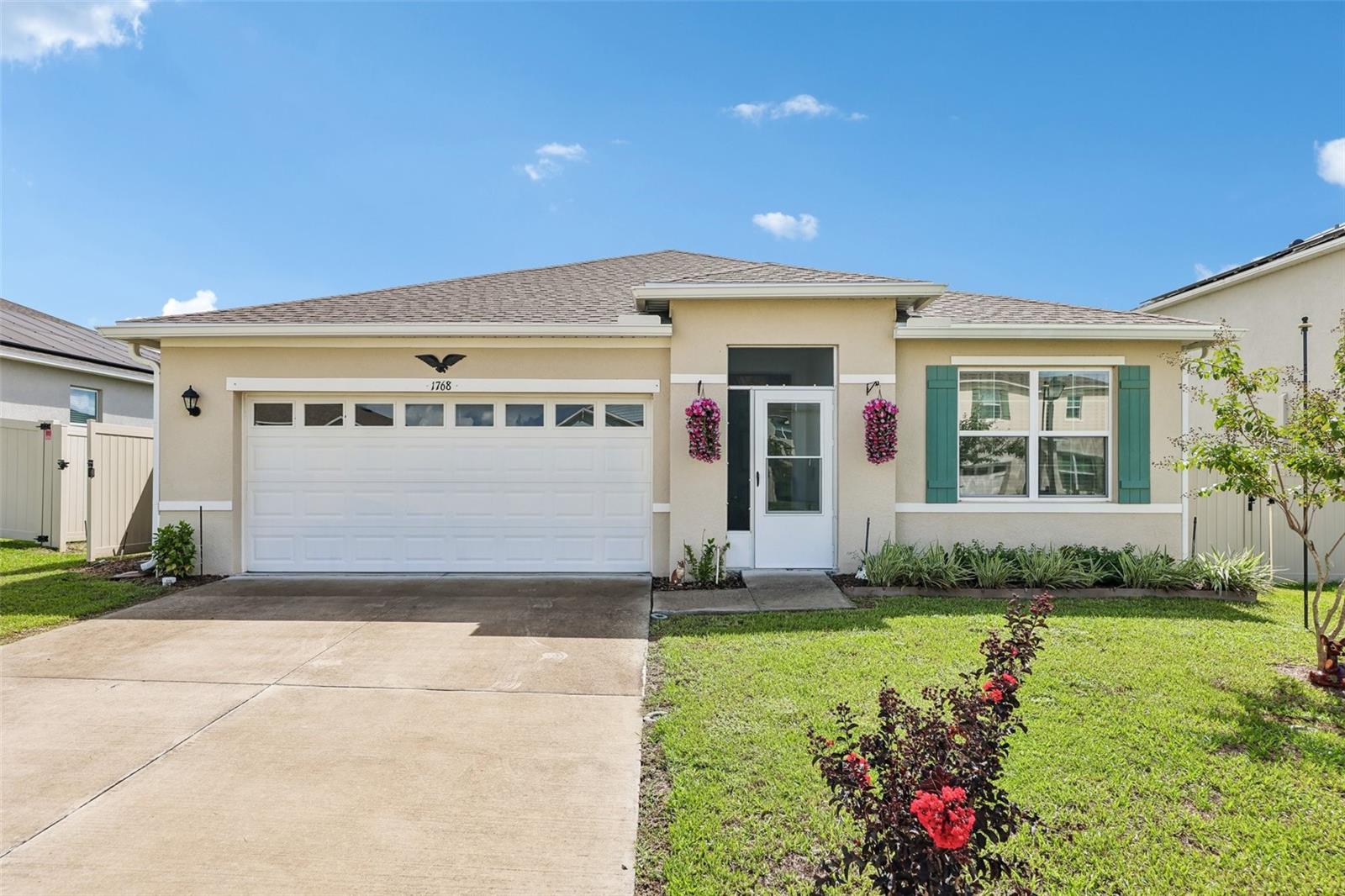 Listing photo 1 for 1768 Henin Cir