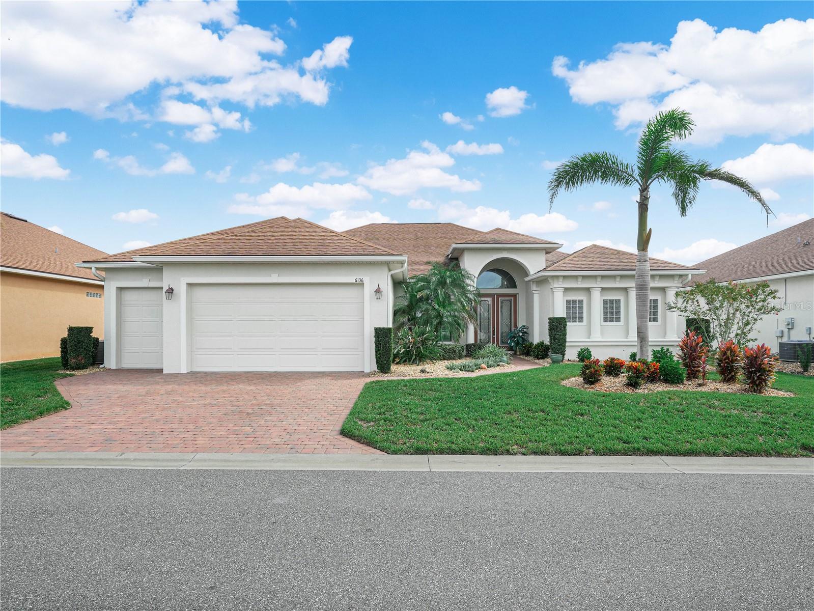 Listing photo 1 for 6136 Pebble Beach Blvd