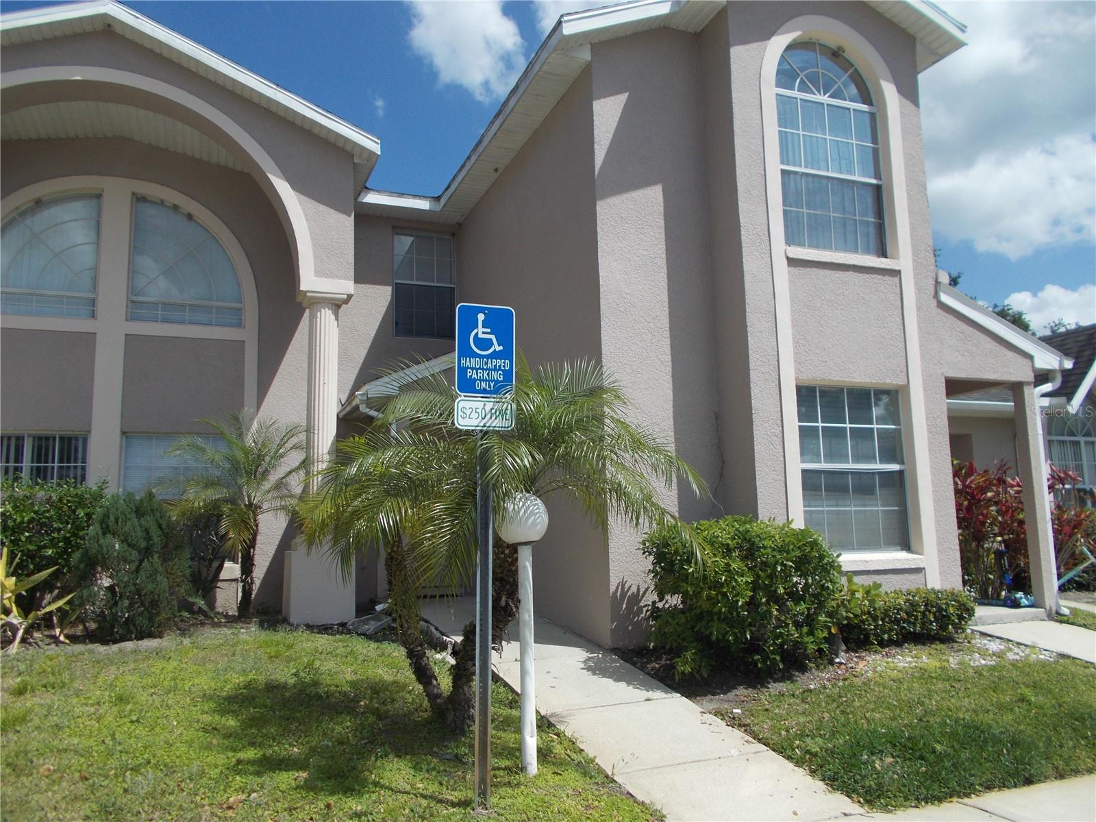 1661 WINDSOR OAK COURT