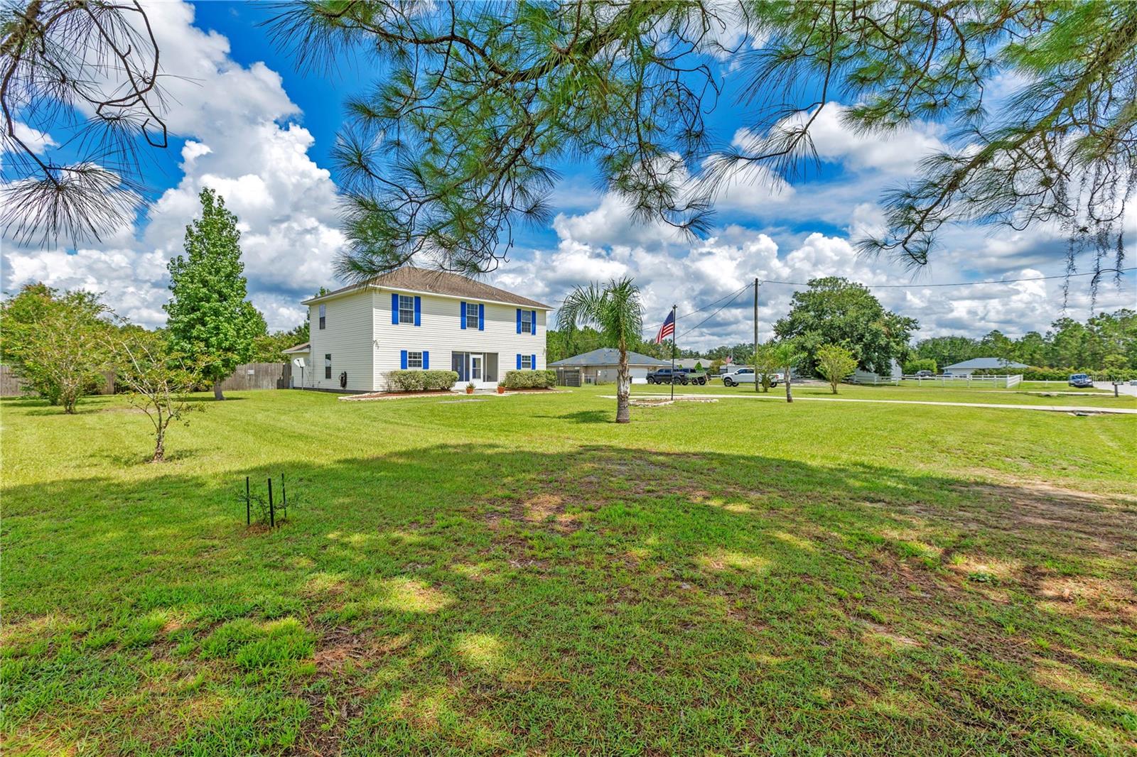 Listing photo 1 for 7228 Evergreen Loop