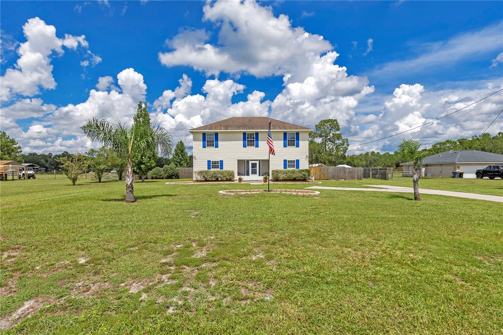 Listing photo 1 for 7228 Evergreen Loop