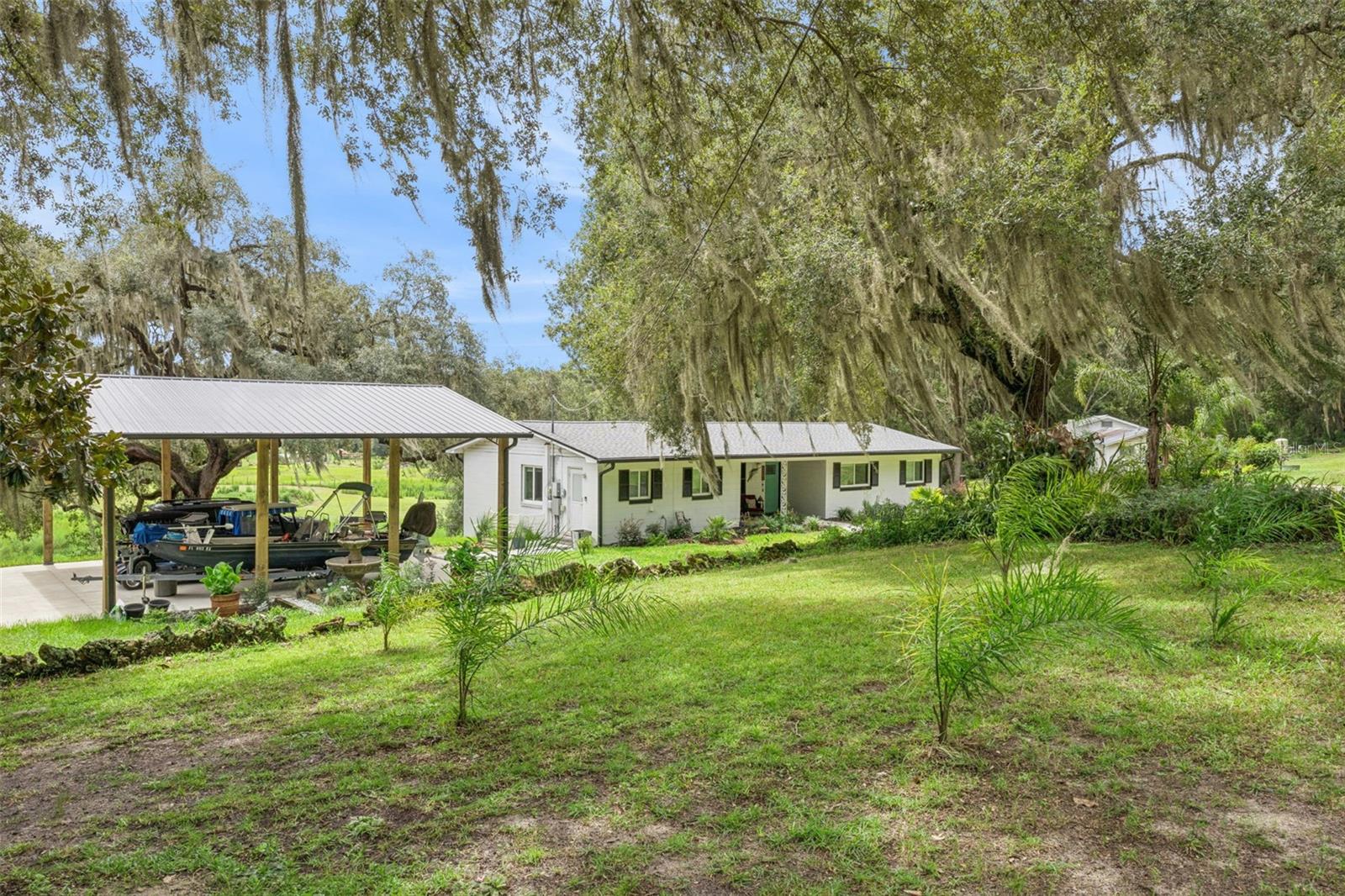 Listing photo 1 for 1476 Spring Lake Rd