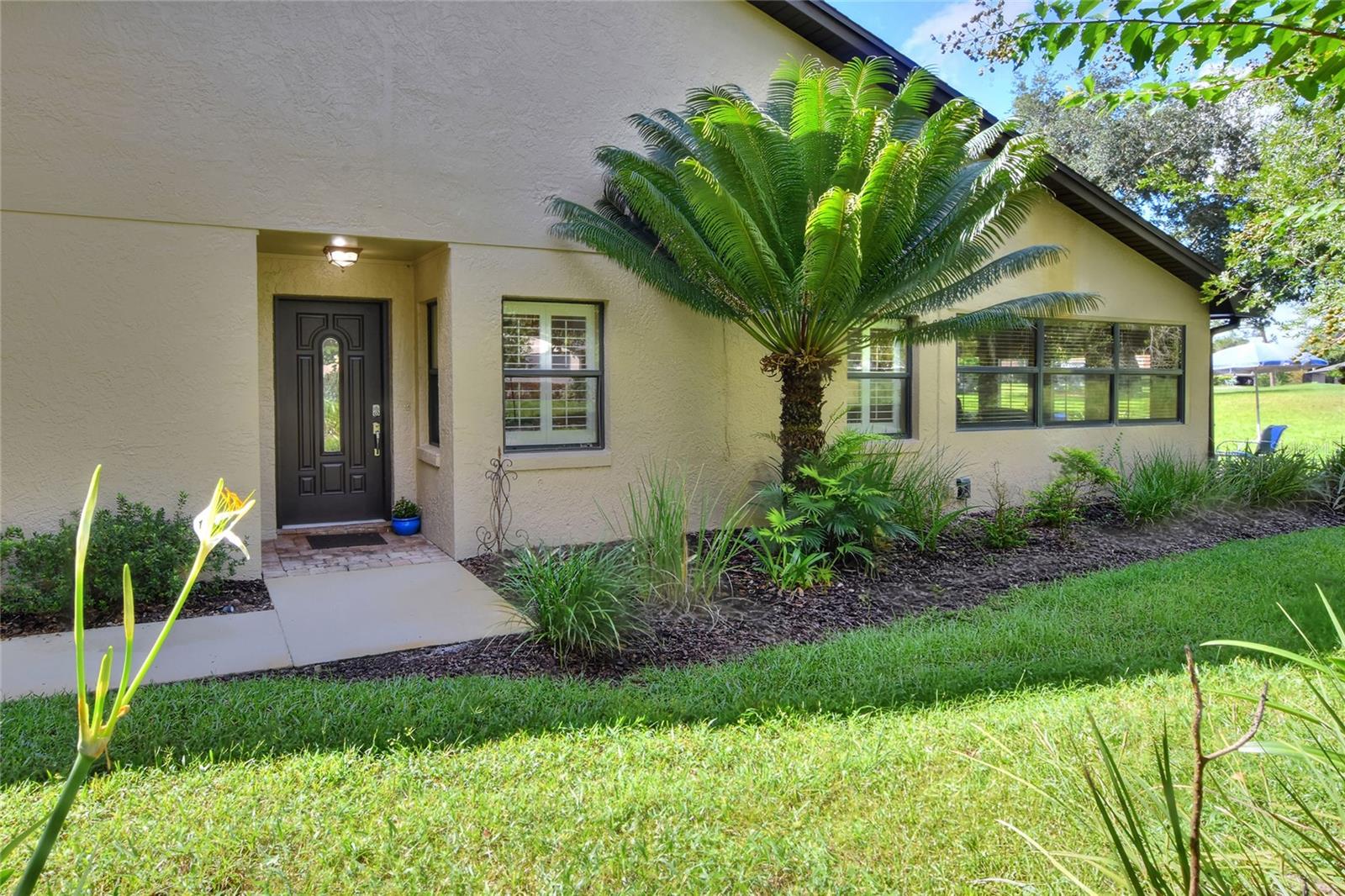 Listing photo 1 for 2801 Wingfoot Ct
