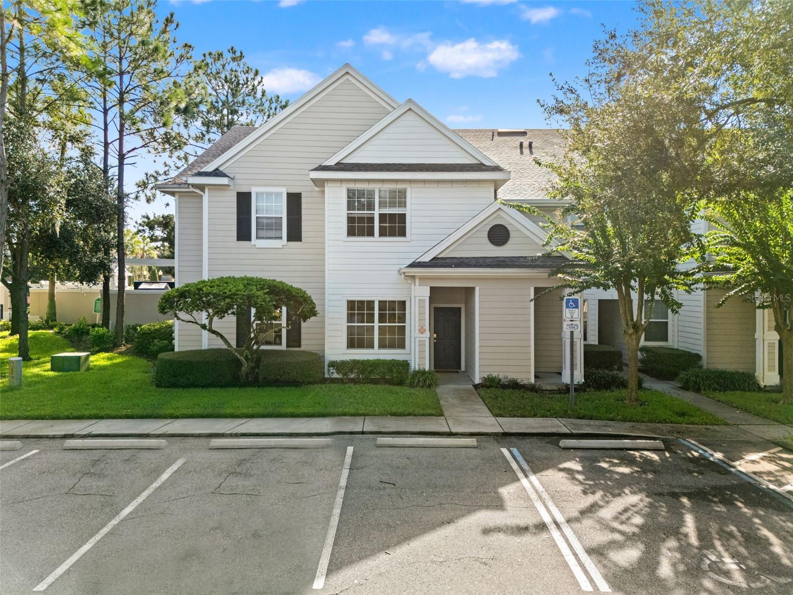 431 SOUTHERN PECAN CIRCLE Unit 101