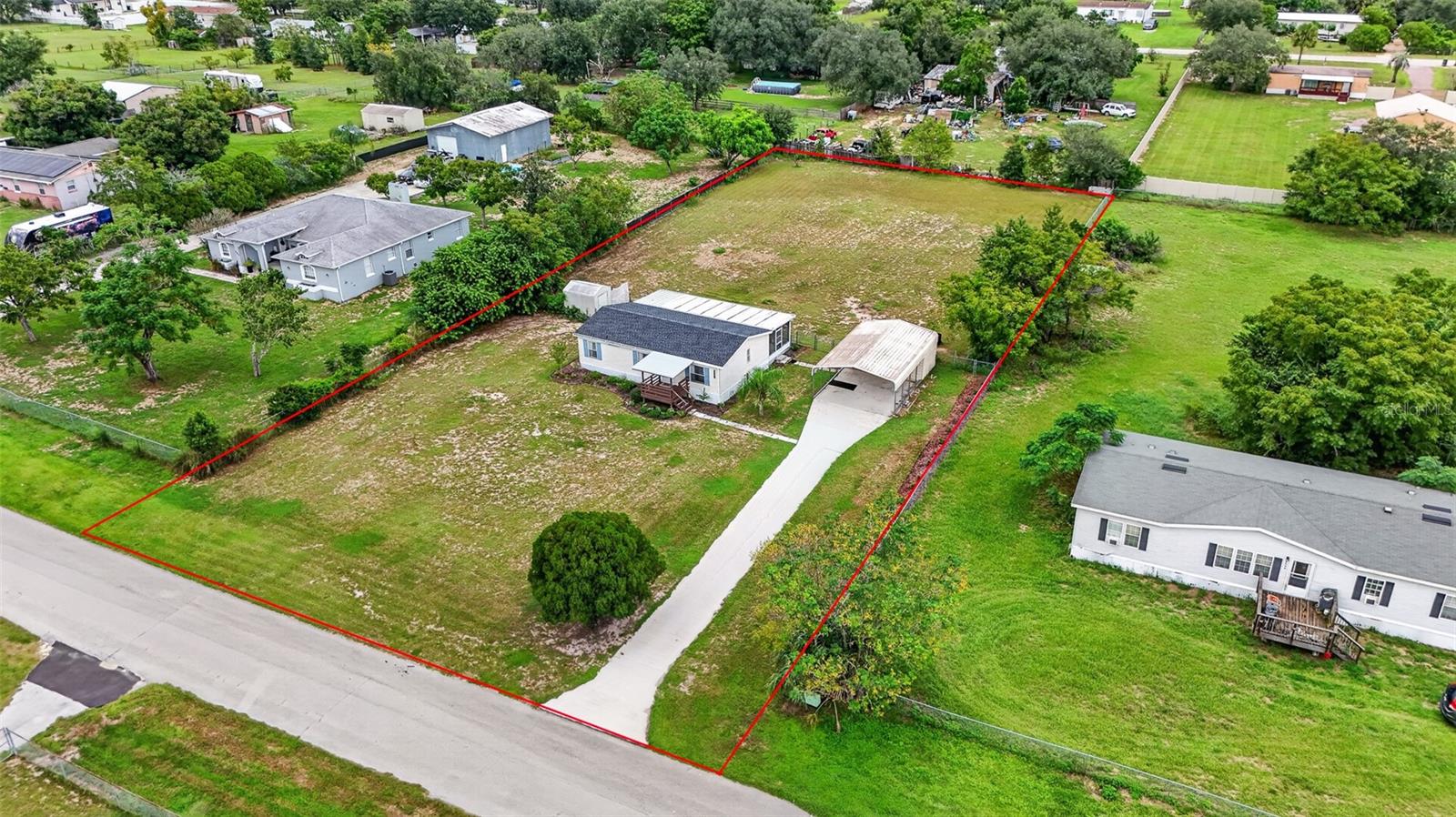 Listing photo 1 for 4030 Rolling Hills Ct W