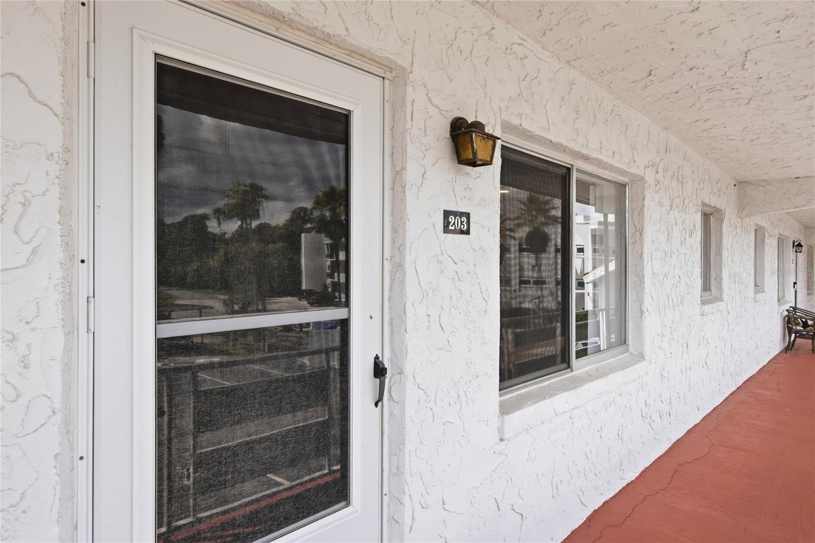 Listing photo 3 for 1100 Martinique Dr #203