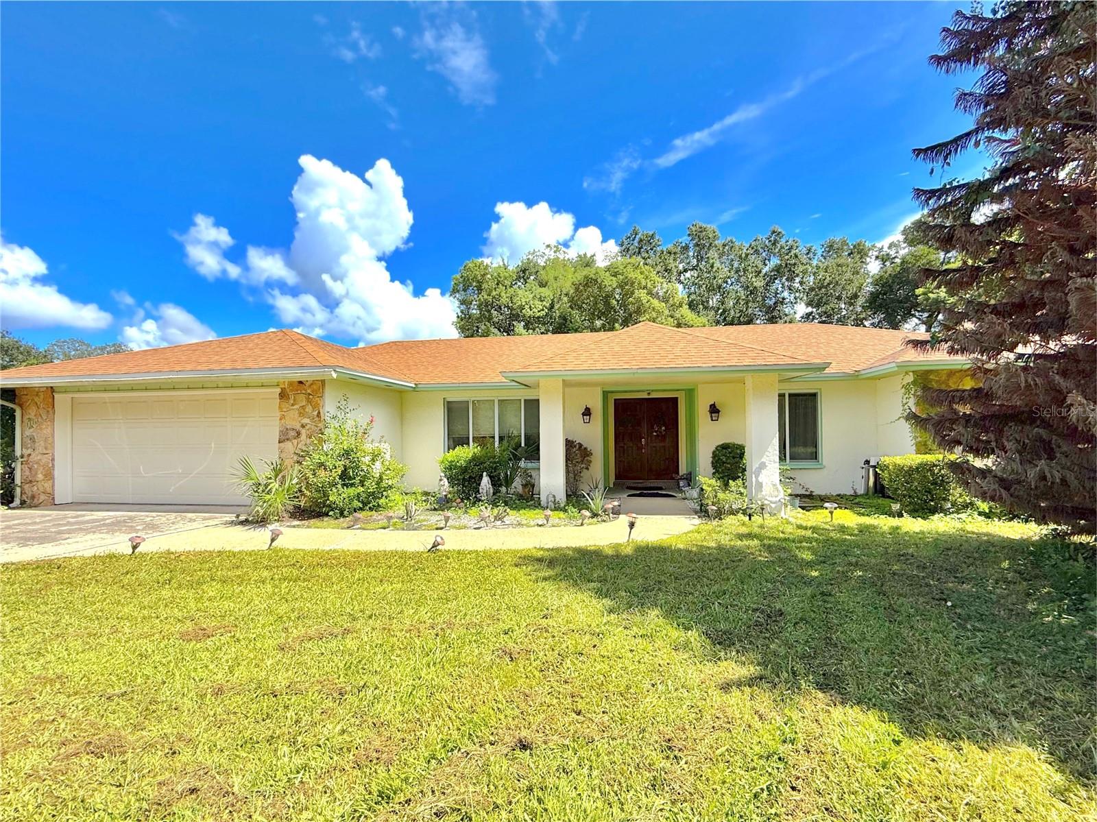1111 W WEKIVA TRAIL