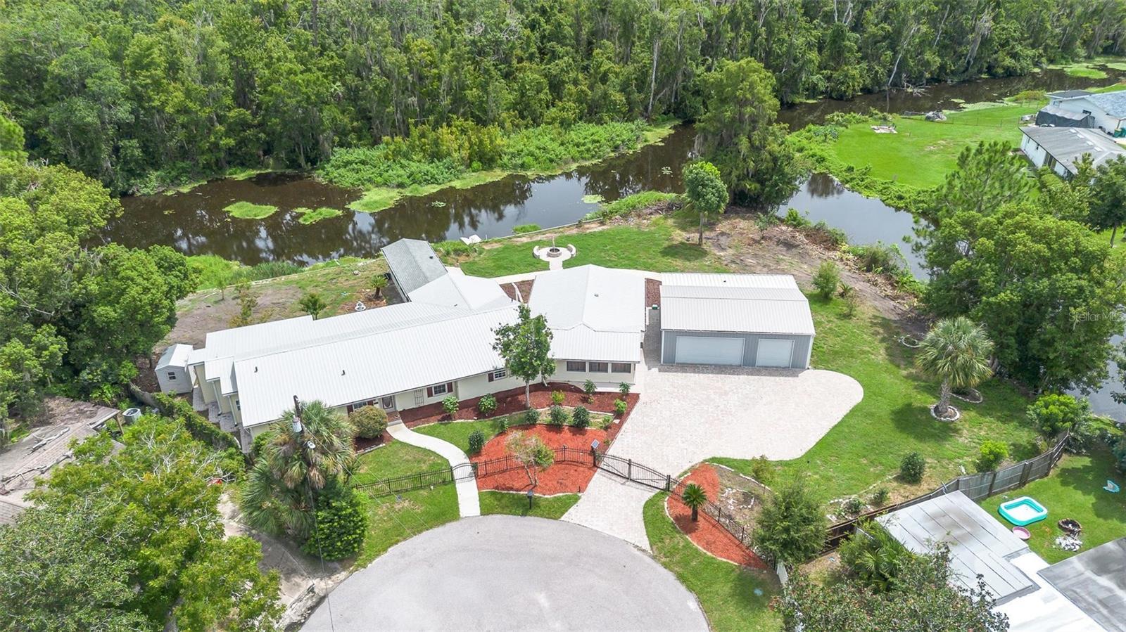 Listing photo for 507 Phyllis Cir