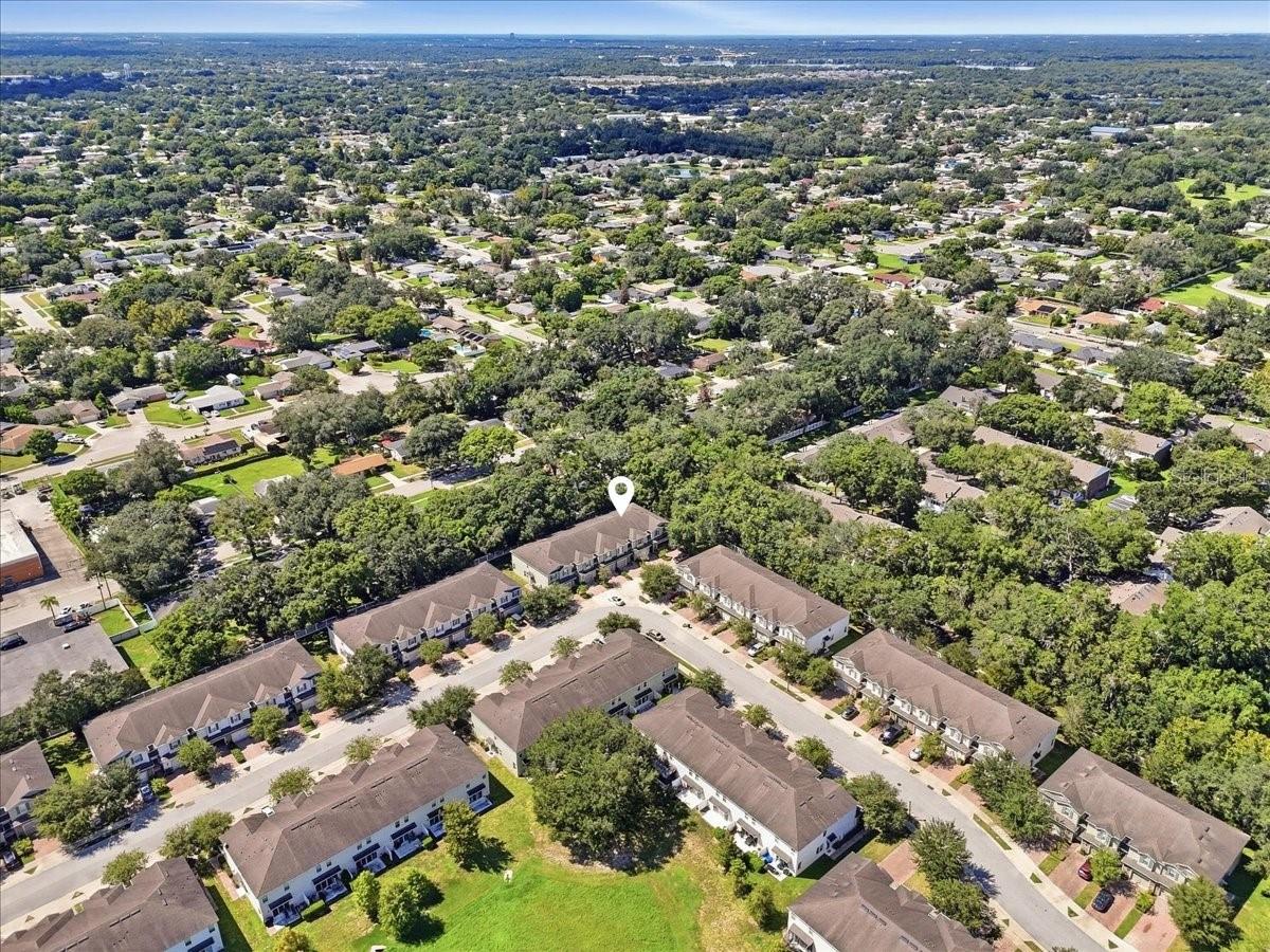 Listing photo 2 for 7560 Aloma Pines Ct