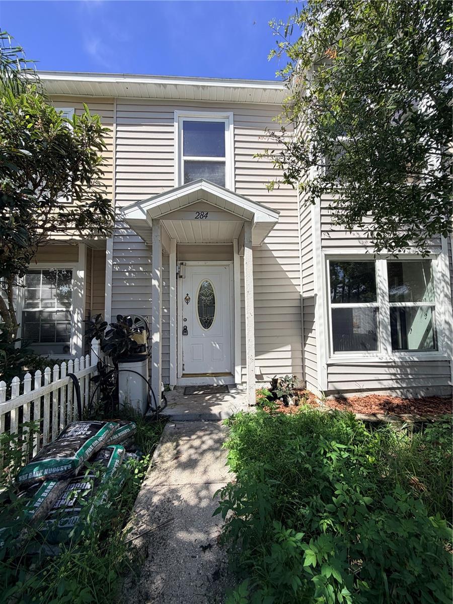 284 WOODGREEN LANE