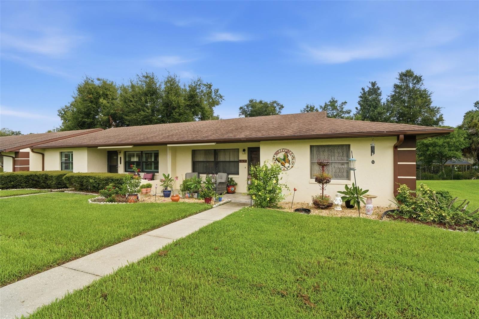 Listing photo 2 for 12435 Orangewood Circle