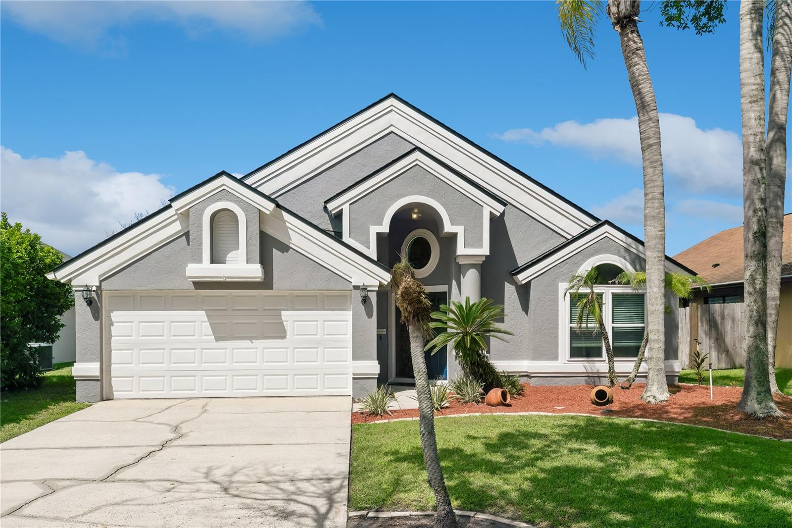 2450 ISLAND CLUB WAY