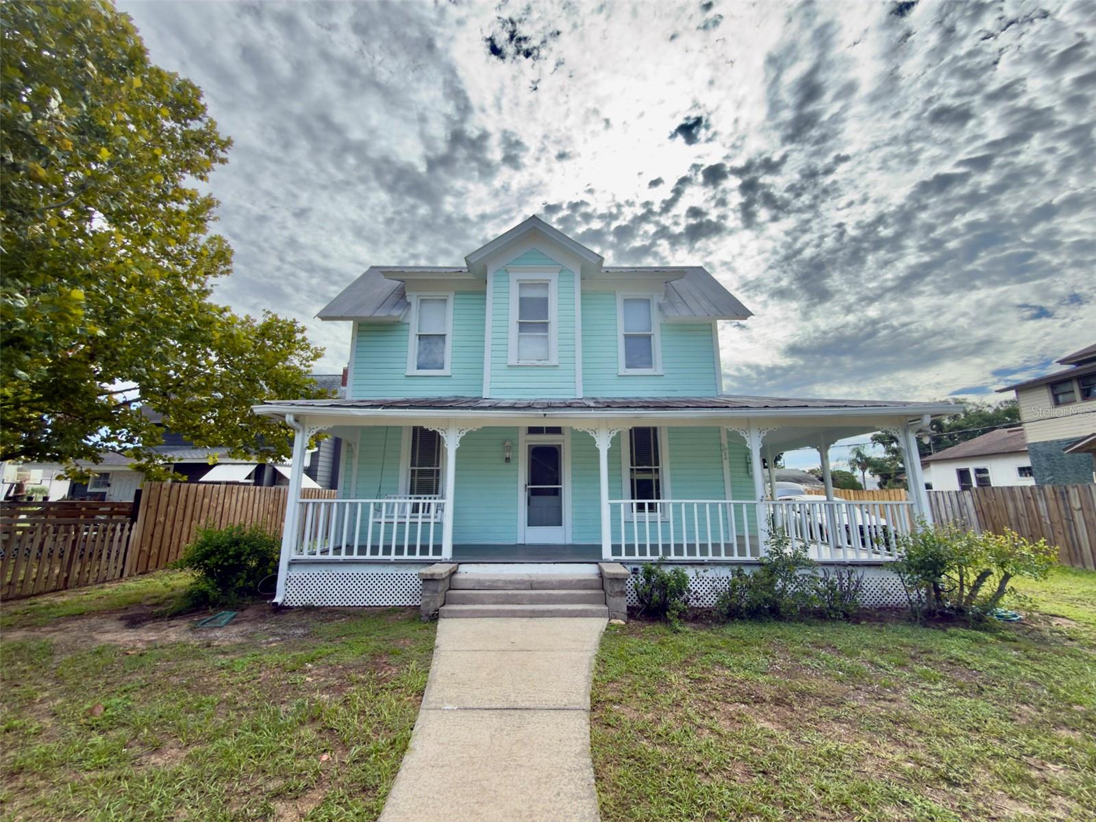 Listing photo 1 for 21 S Mary St