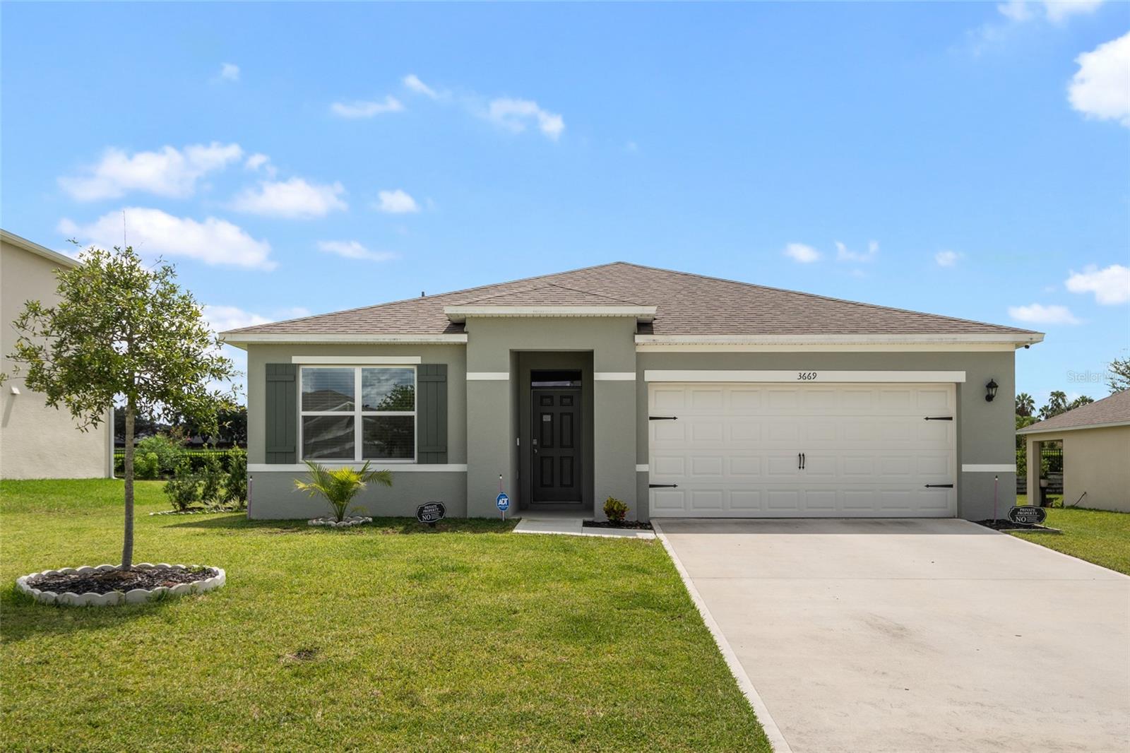 3669 RORY OAK CIRCLE