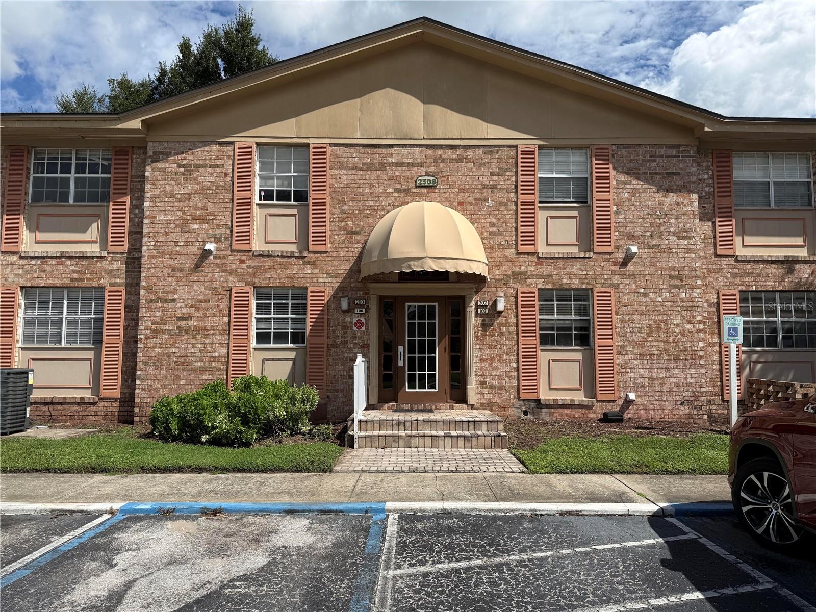 2308 HAYWOOD COURT Unit 100