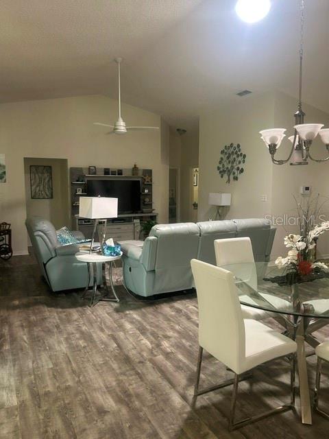 Listing photo 3 for 25078 Riverwalk Dr