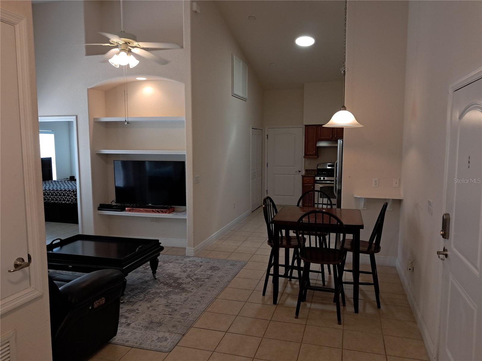 Listing photo 3 for 1083 David Walker Dr #c3